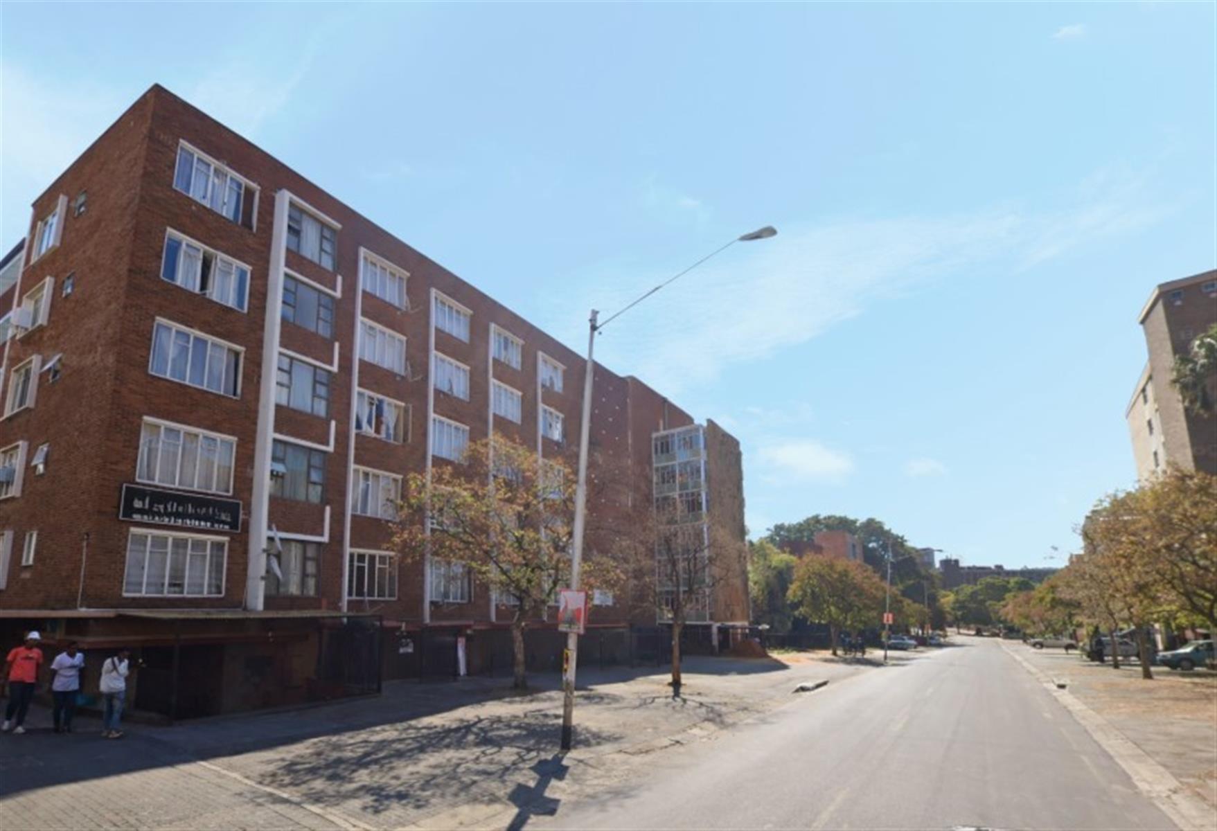 10 Student-quality investment 1bed units