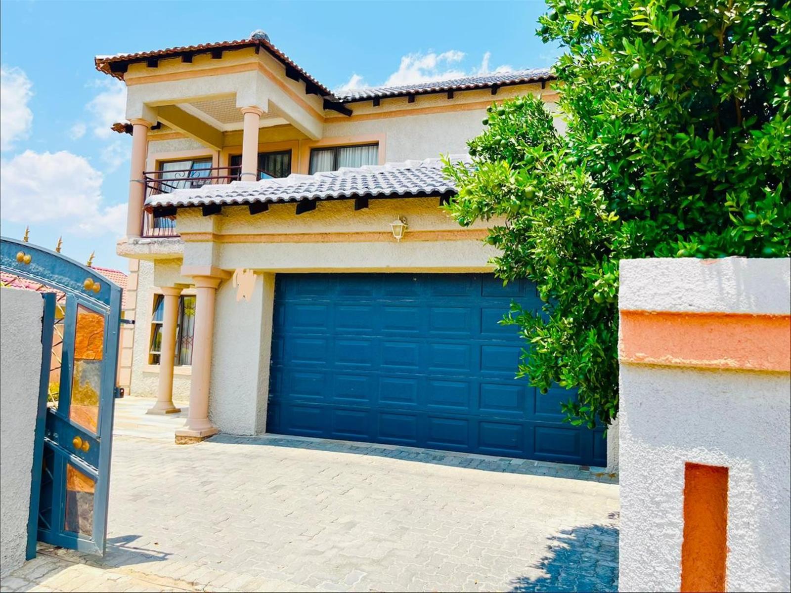 House For Sale in Tlhabane West, Rustenburg, North West