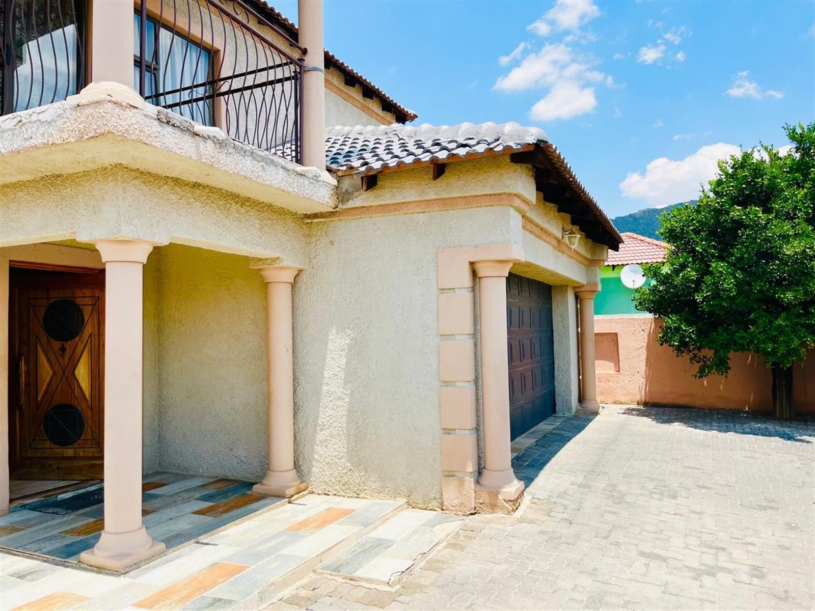 House For Sale in Tlhabane West, Rustenburg, North West