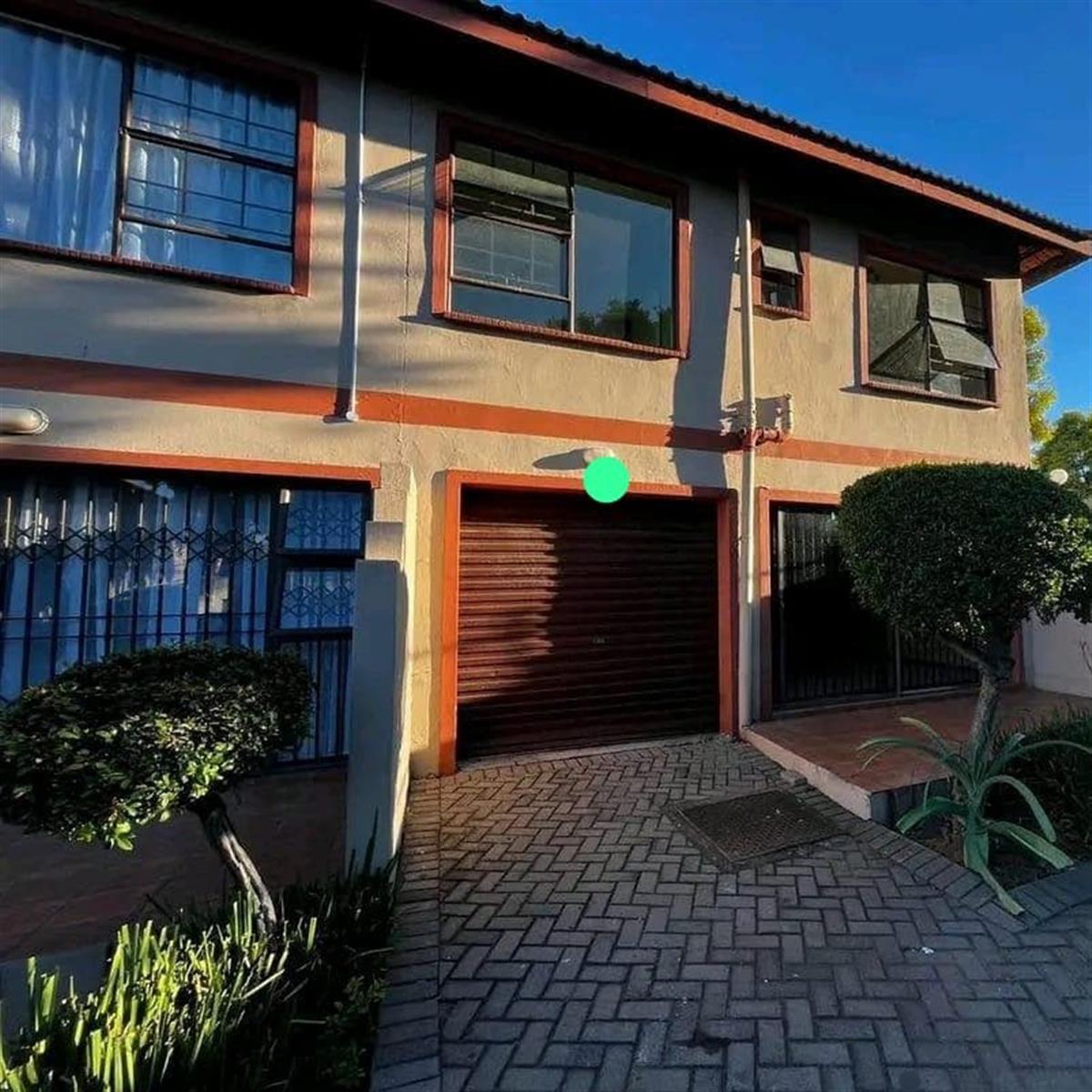 Duplex for sale in Pioneer Park, Newcastle, KwaZulu Natal, 102 m²
