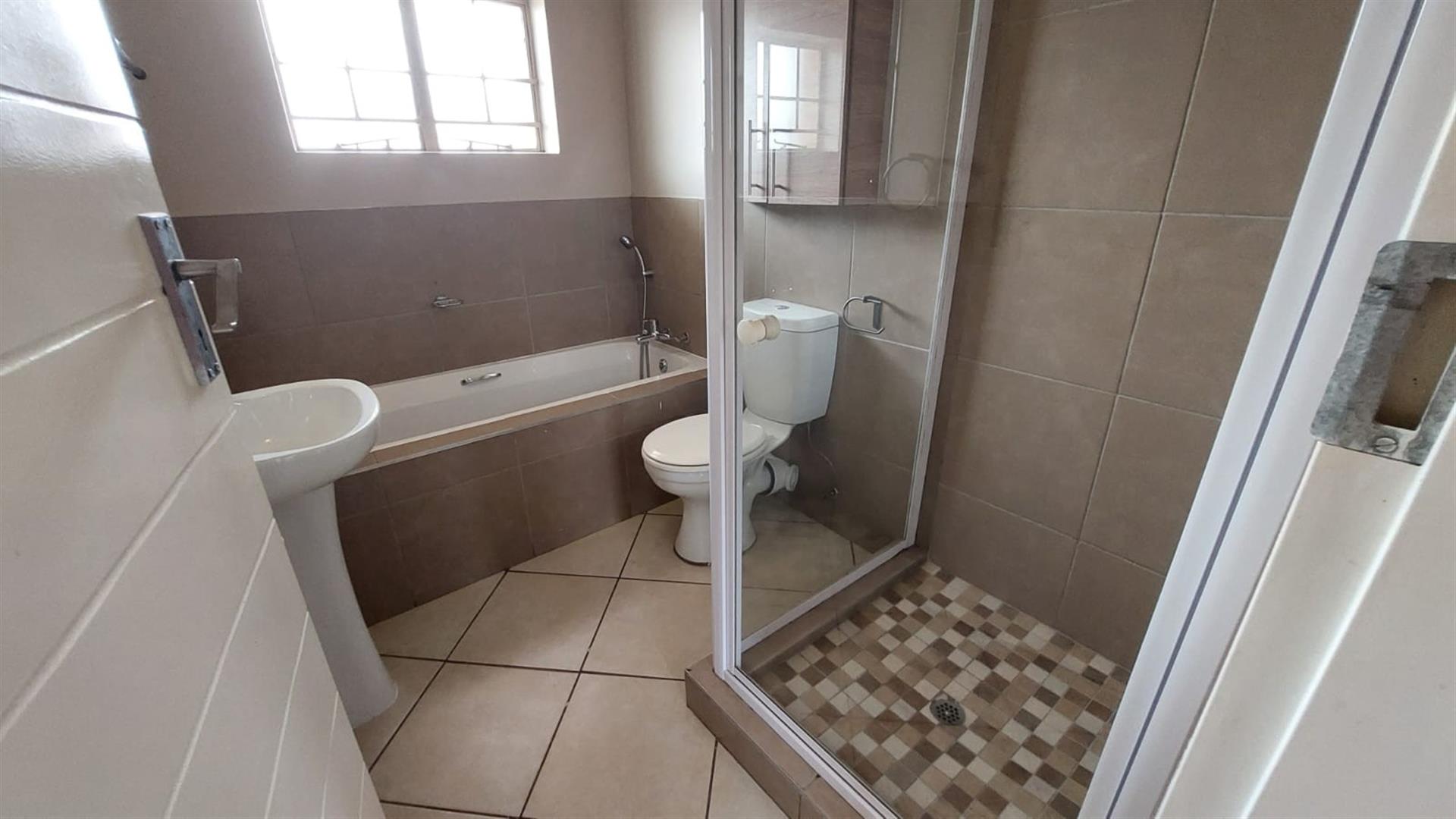 DEAL OF THE YEAR - NO BOND OR TRANSFER COSTS !