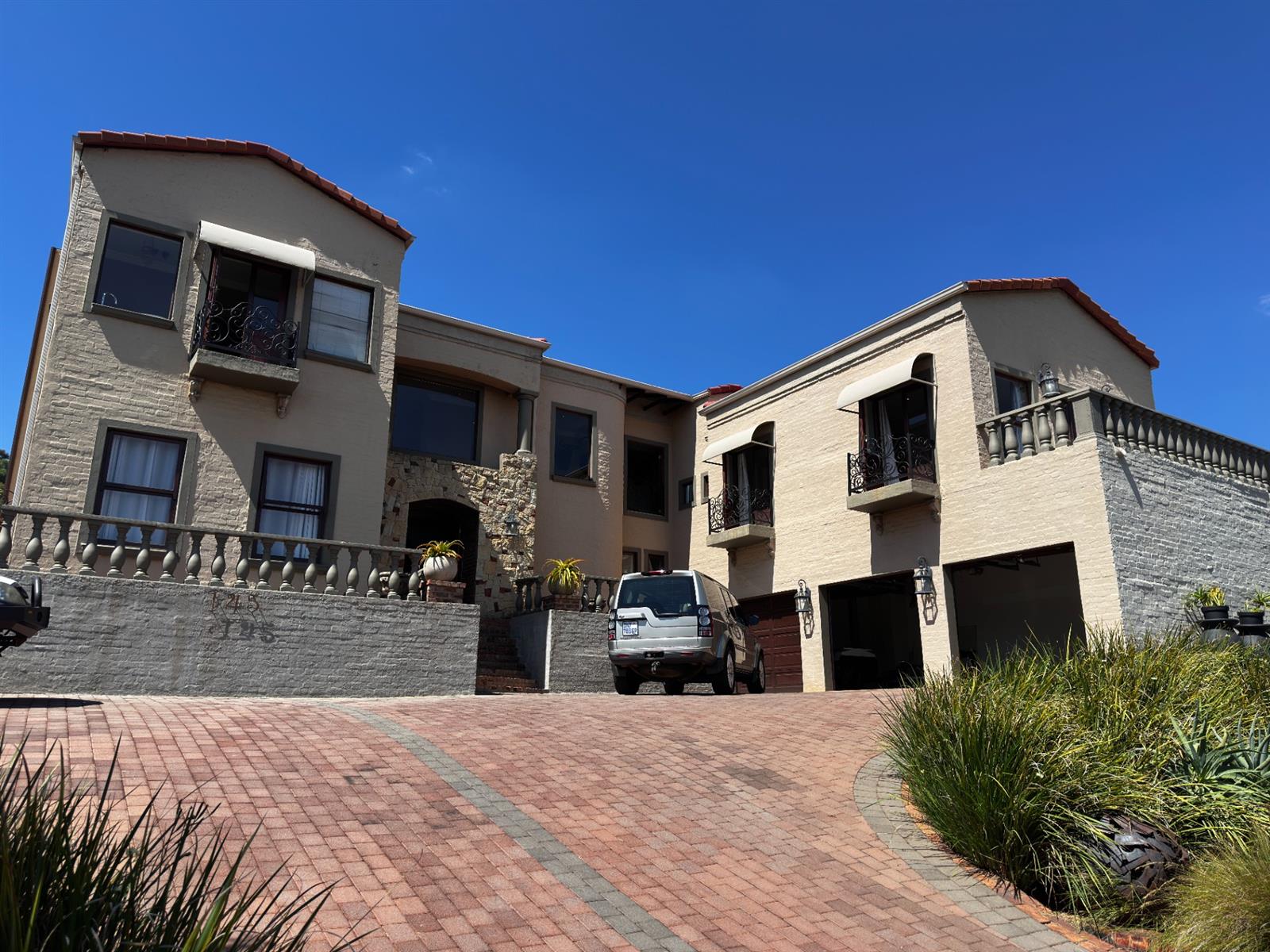 House For Sale in Waterkloof Estate, Pretoria