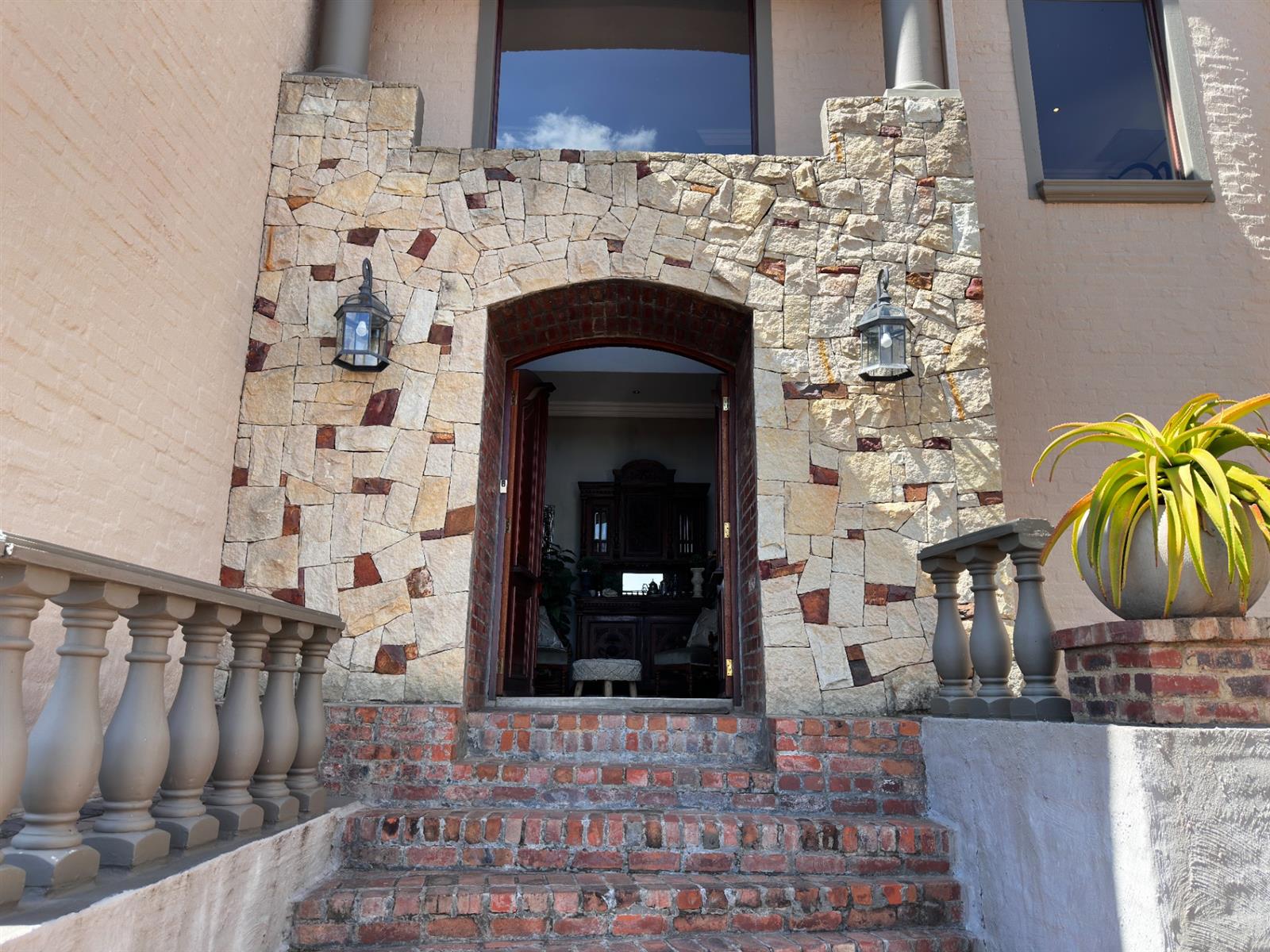 House For Sale in Waterkloof Estate, Pretoria