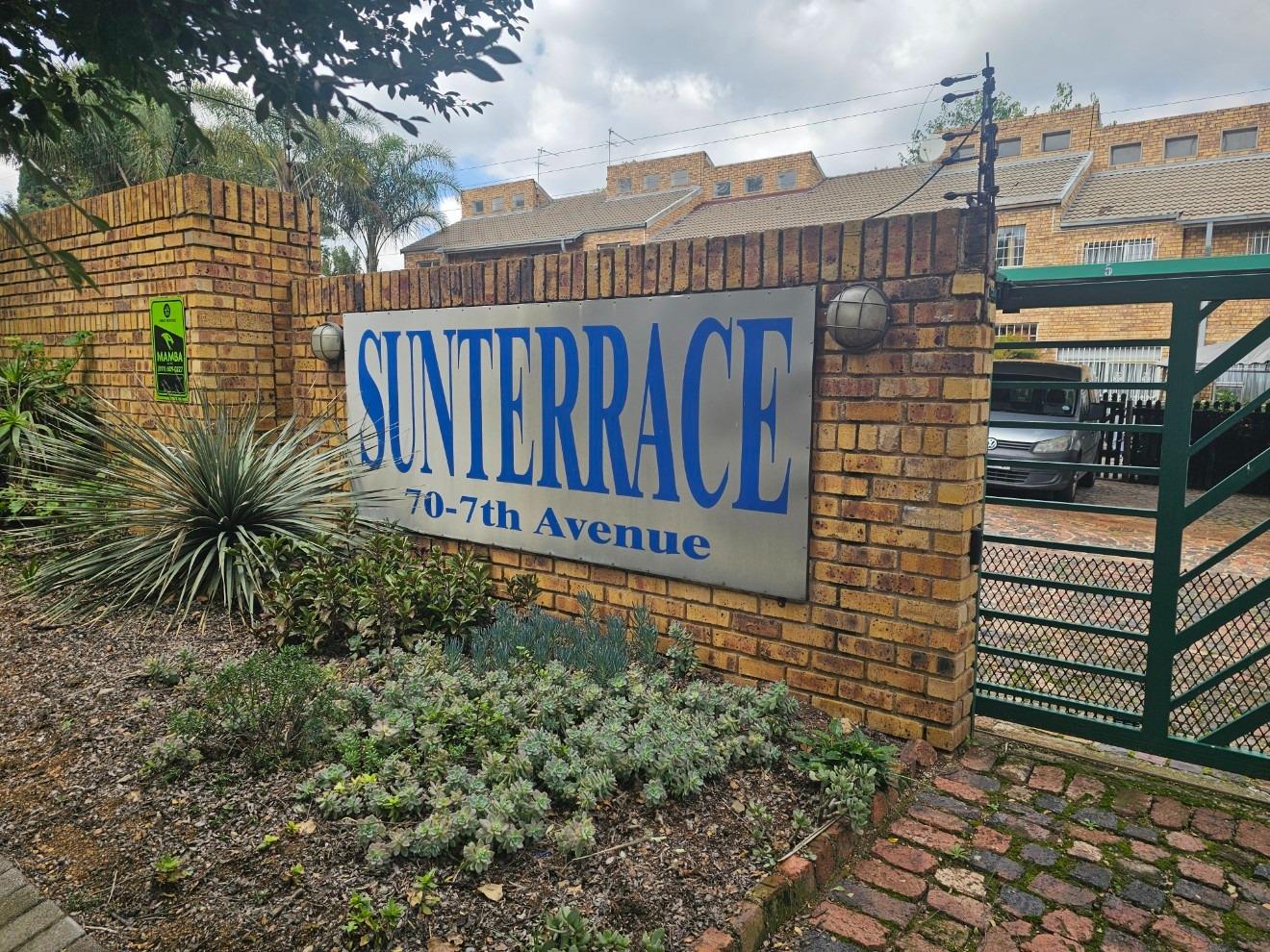 Duplex For Sale in Edendale