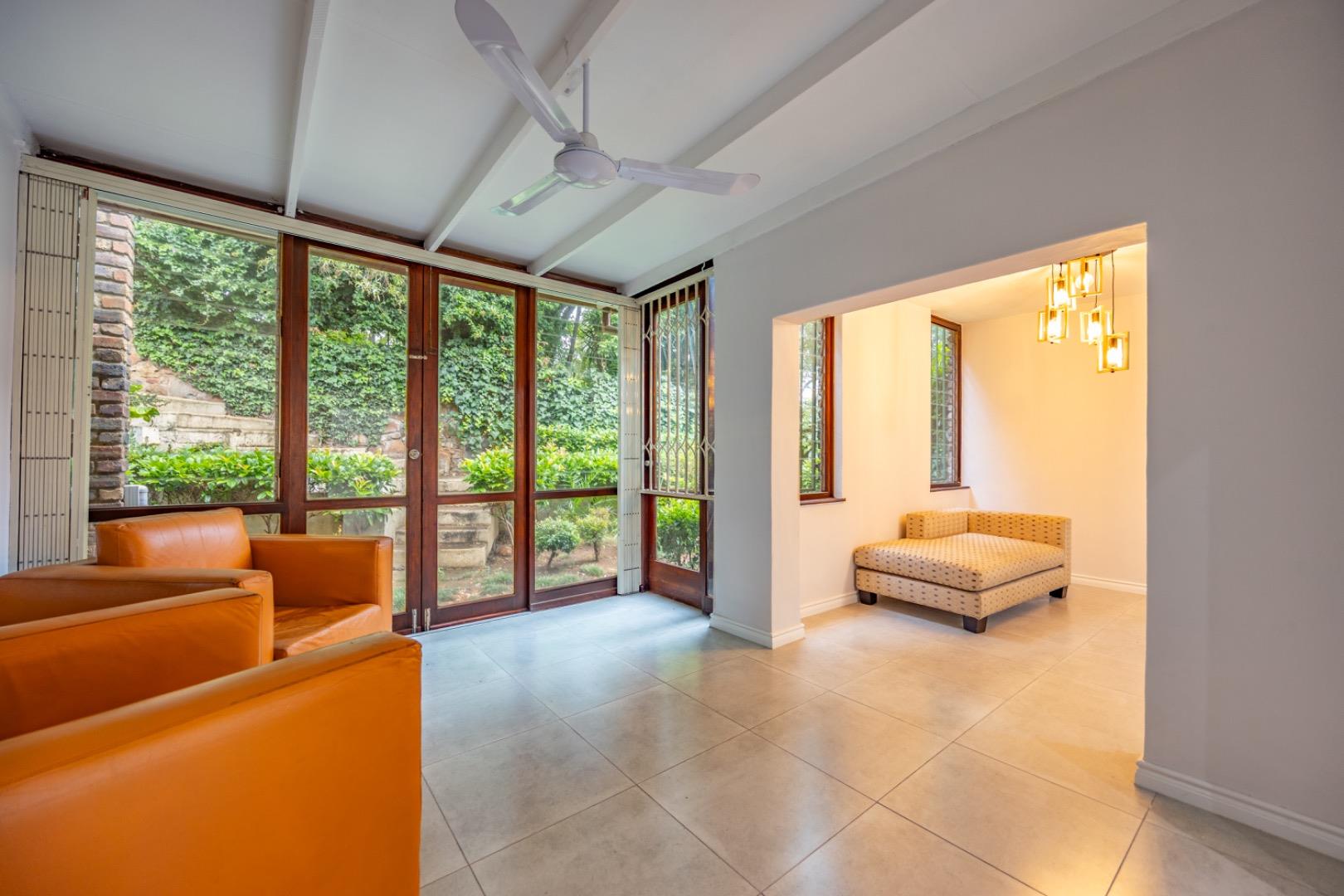 Townhouse For Sale in Lynnwood, Pretoria
