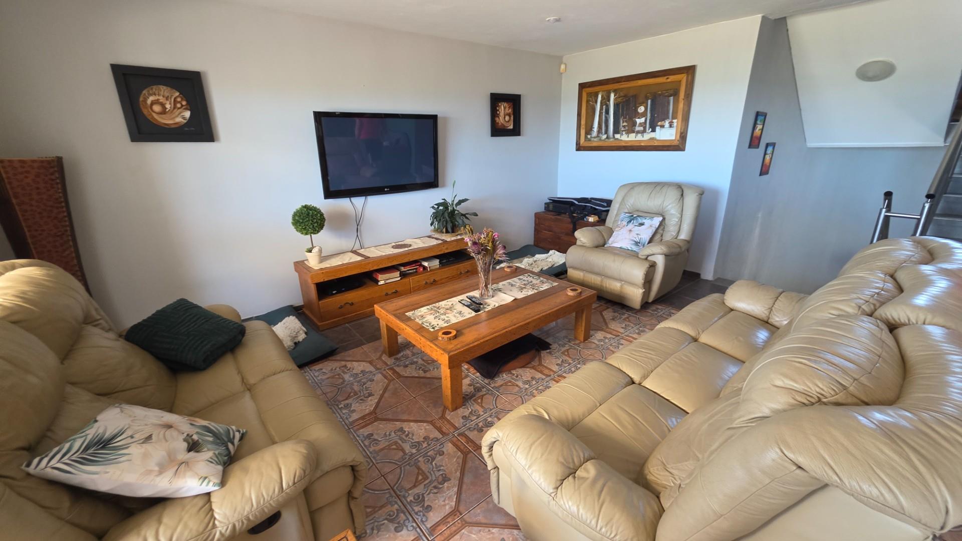 Beautiful 4 bedroom Home with Sea Views For Sale in Ramsgate, Margate, KwaZulu Natal