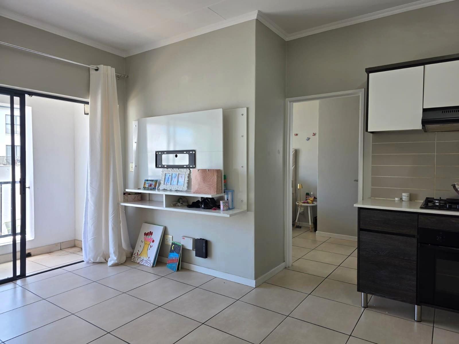Modern 1-Bedroom Apartment with Balcony in Sought-After Malakite Perfect for a young professional,