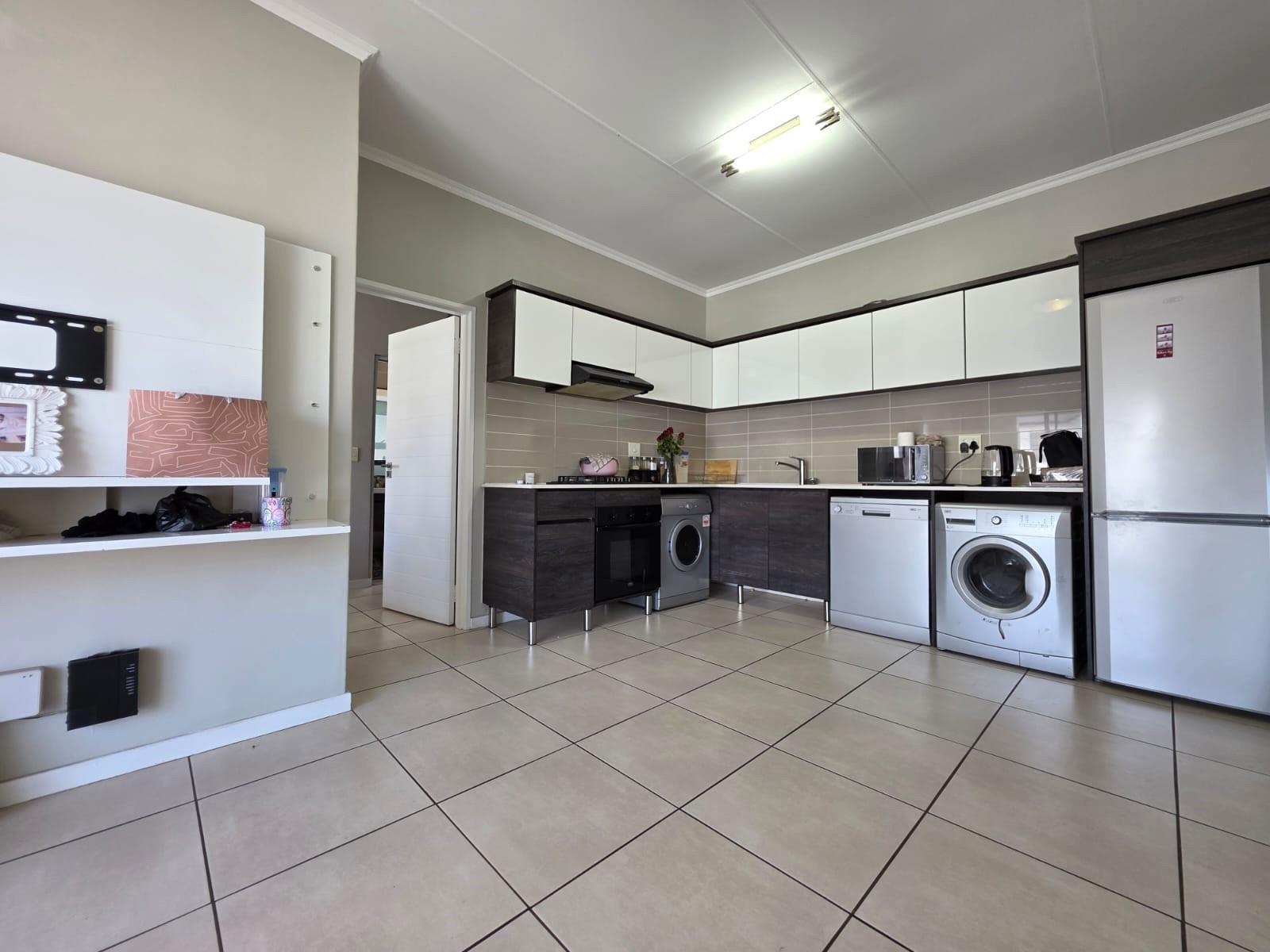 Modern 1-Bedroom Apartment with Balcony in Sought-After Malakite Perfect for a young professional,
