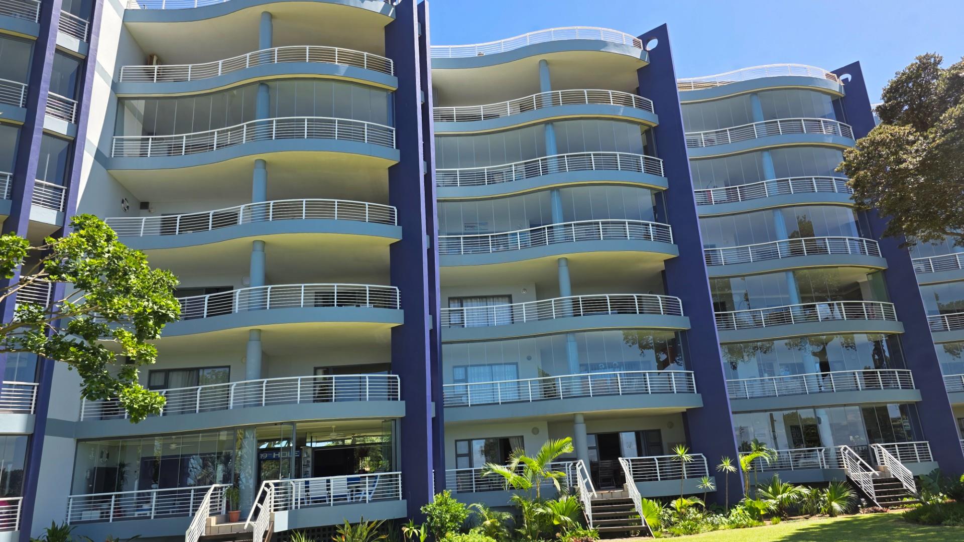Spectacular 4 bedroom, Ground floor Apartment For Sale in Manaba Beach, Margate, KwaZulu Natal