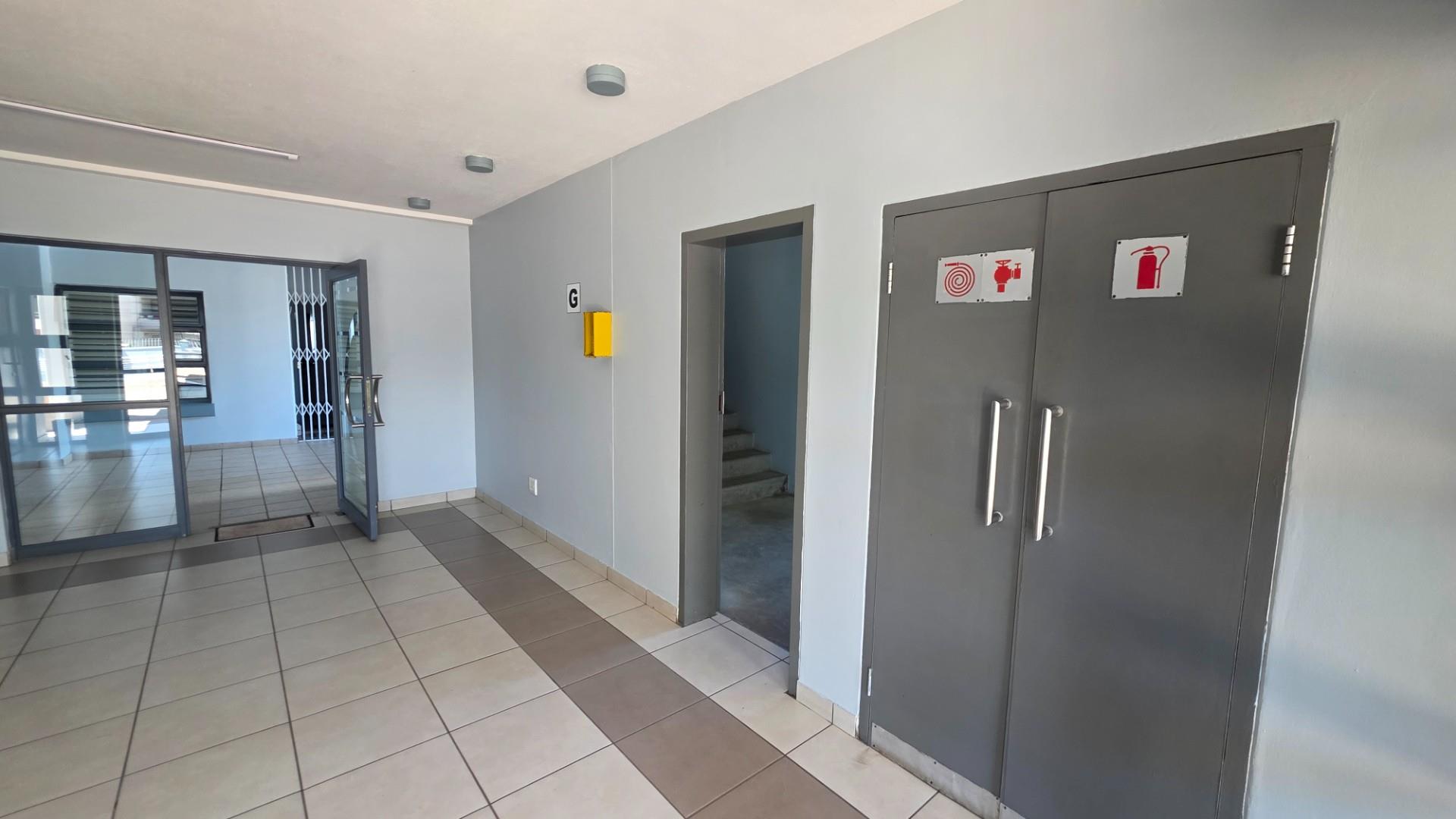 Spectacular 4 bedroom, Ground floor Apartment For Sale in Manaba Beach, Margate, KwaZulu Natal