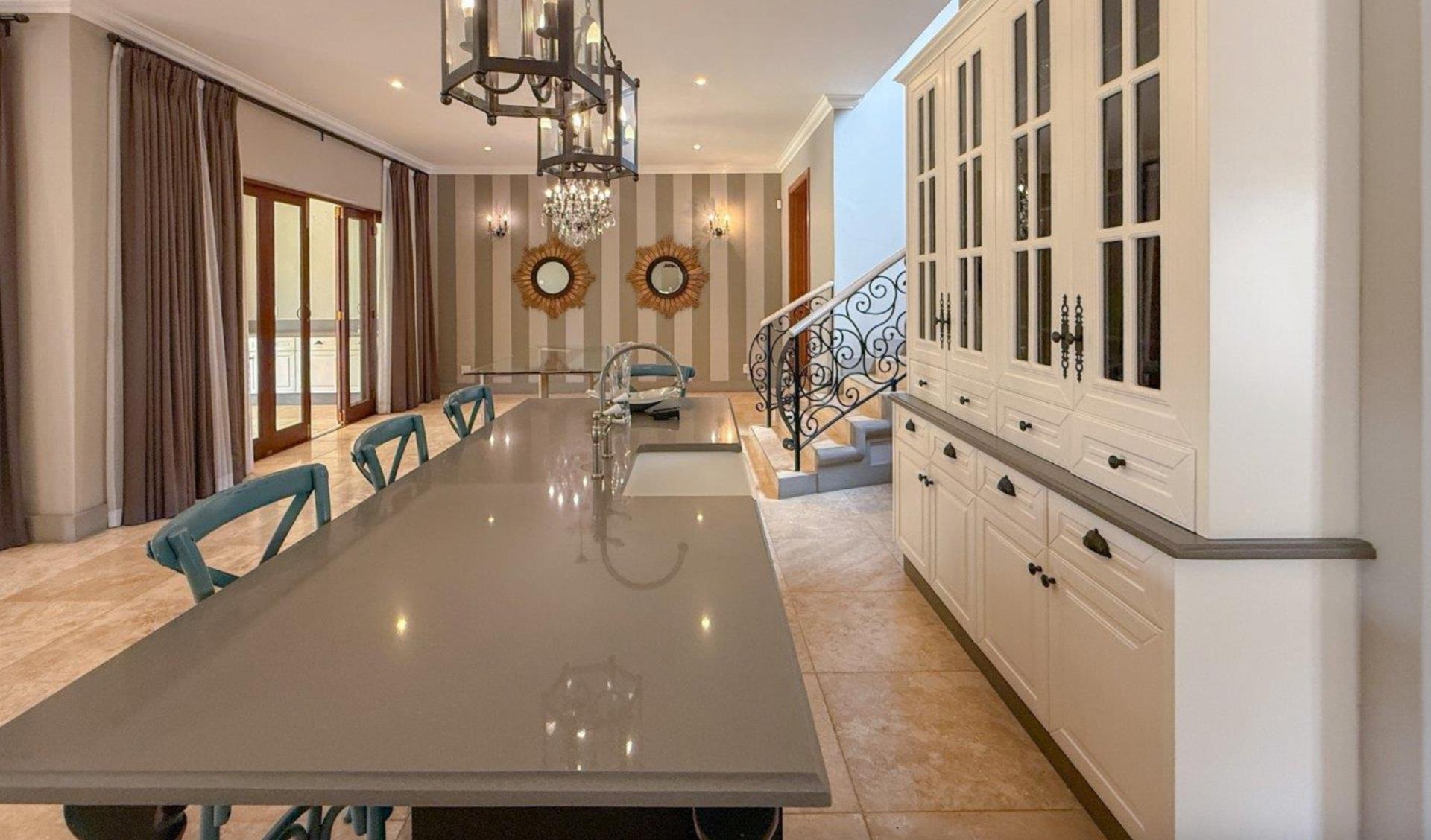 WOODHILL GOLF ESTATE Energy - Efficient, Spacious Home Close To Most Business Nodes