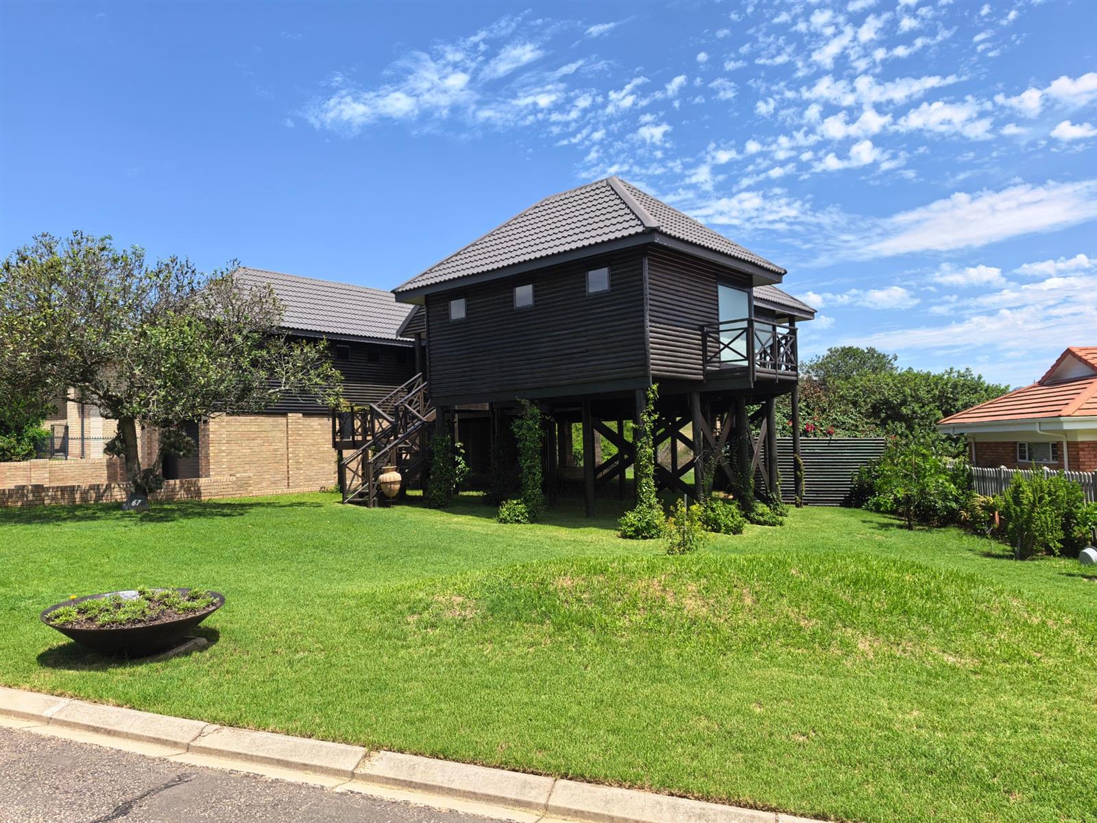 5 Bedroom House for sale in Groot BrakRivier