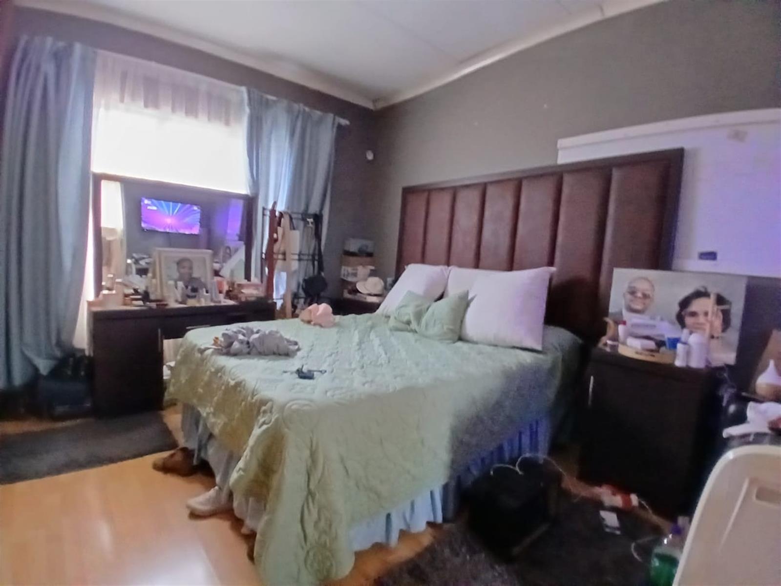 House For Sale in West End, Kimberley