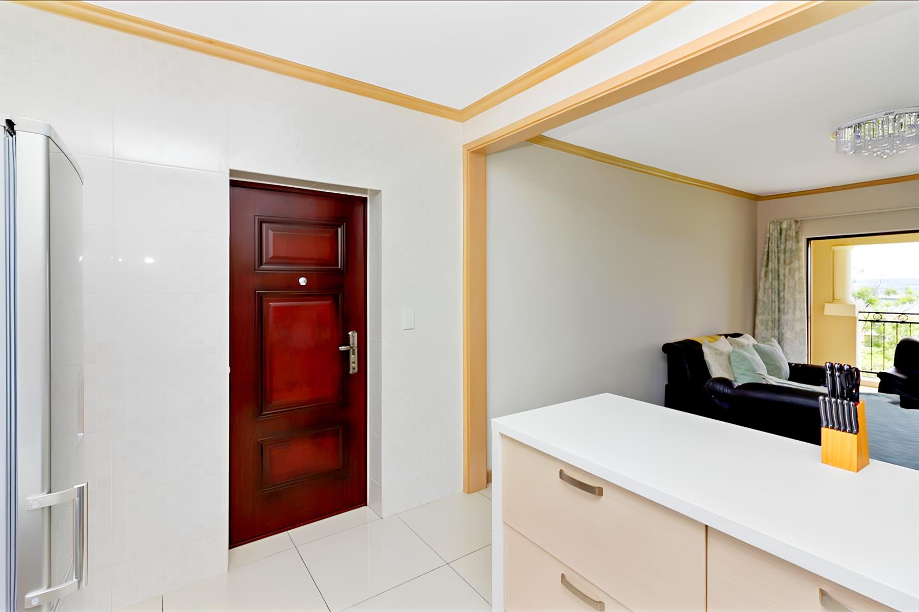 Apartment For Sale in Broadacres, Sandton