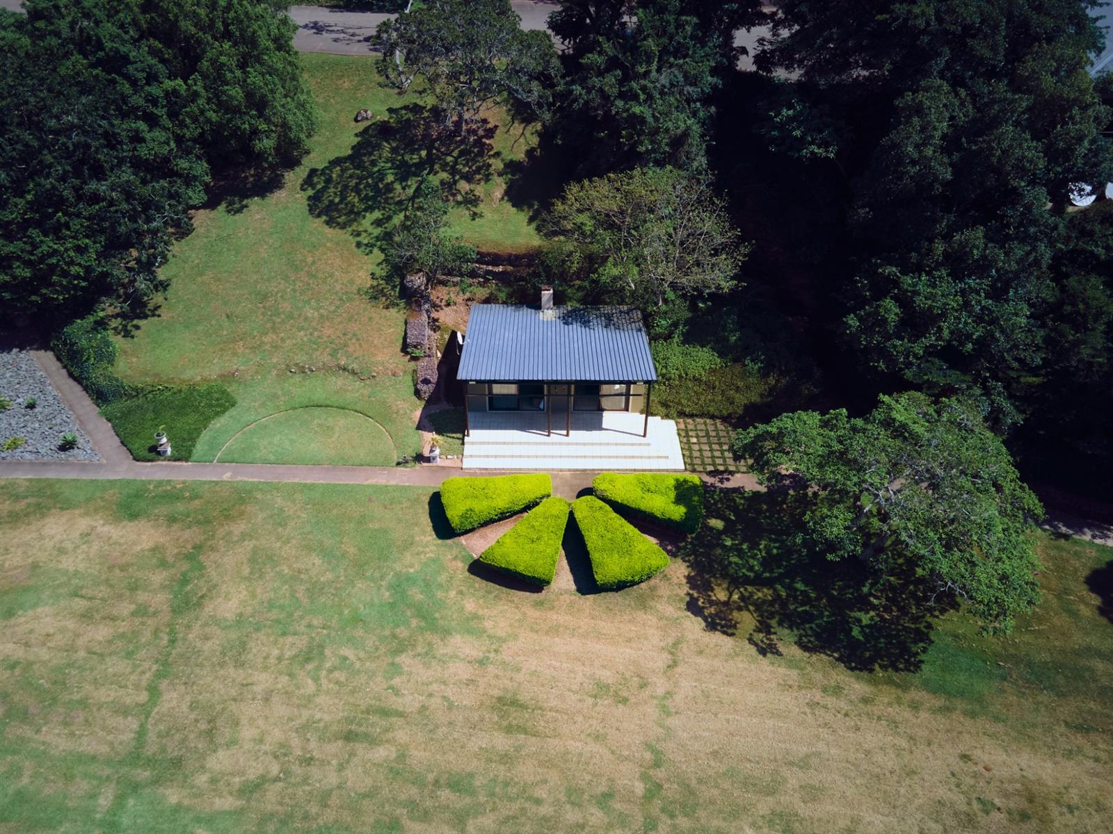 A Rare 3.43 Hectare Luxury Estate in Waterfall