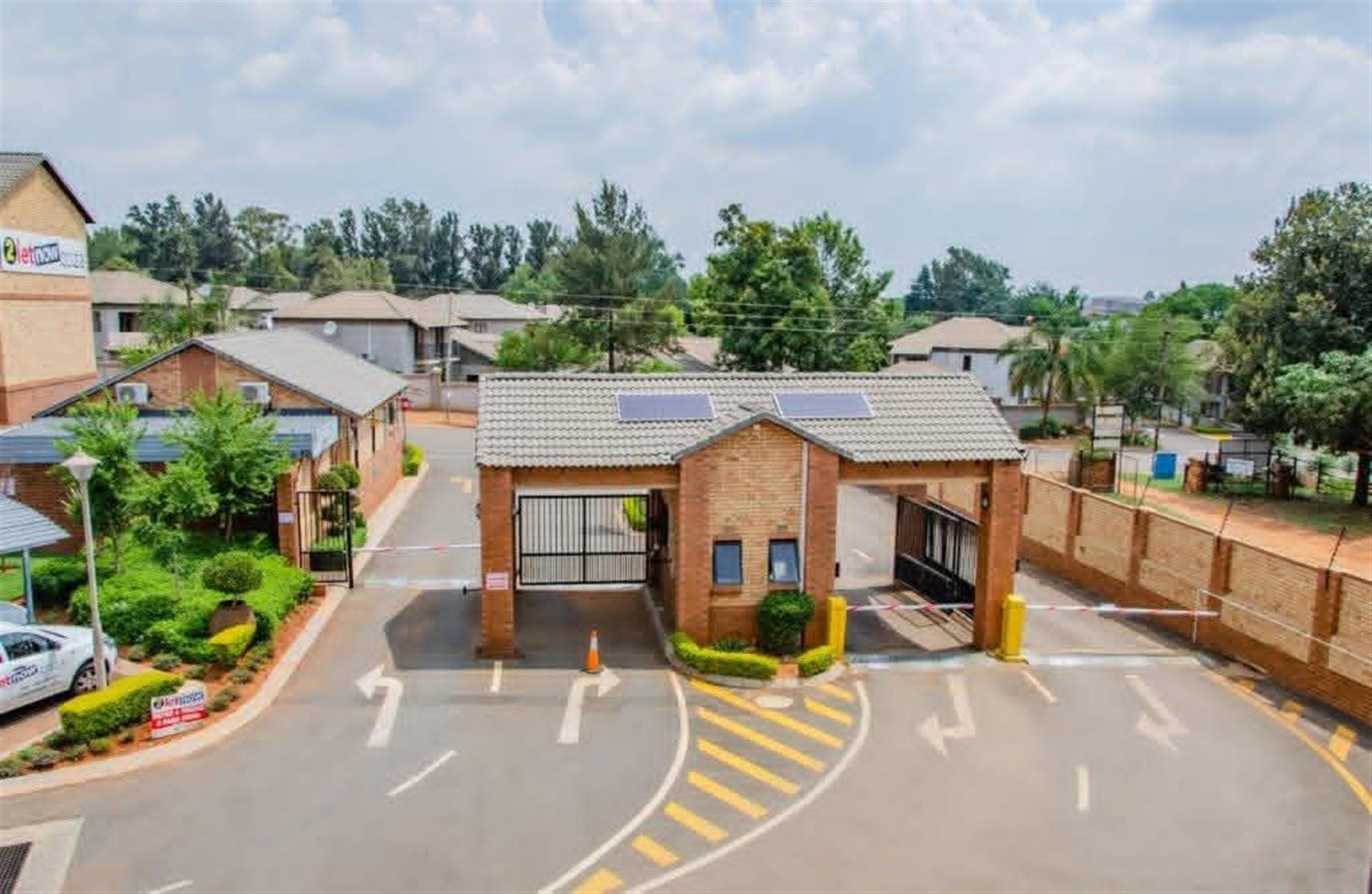 2 Bedroom Apartment / Flat for Sale in Olympus AH, Pretoria East