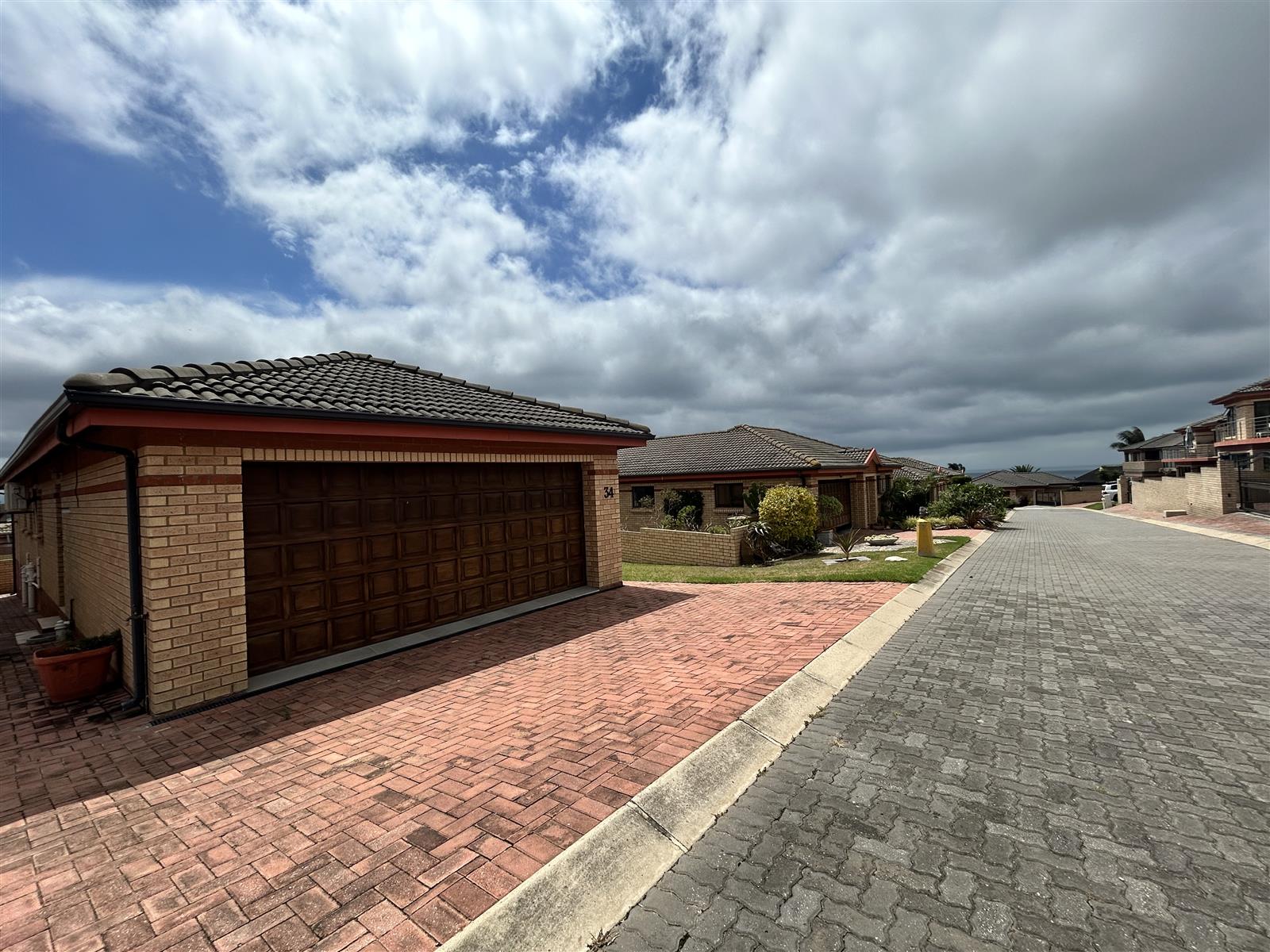 3 Bedroom Freehold For Sale in Wavecrest