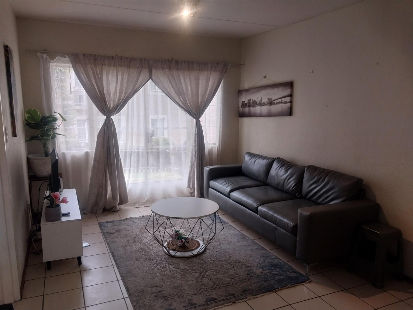 2 Bedroom Townhouse for Sale in Rembrandt Park