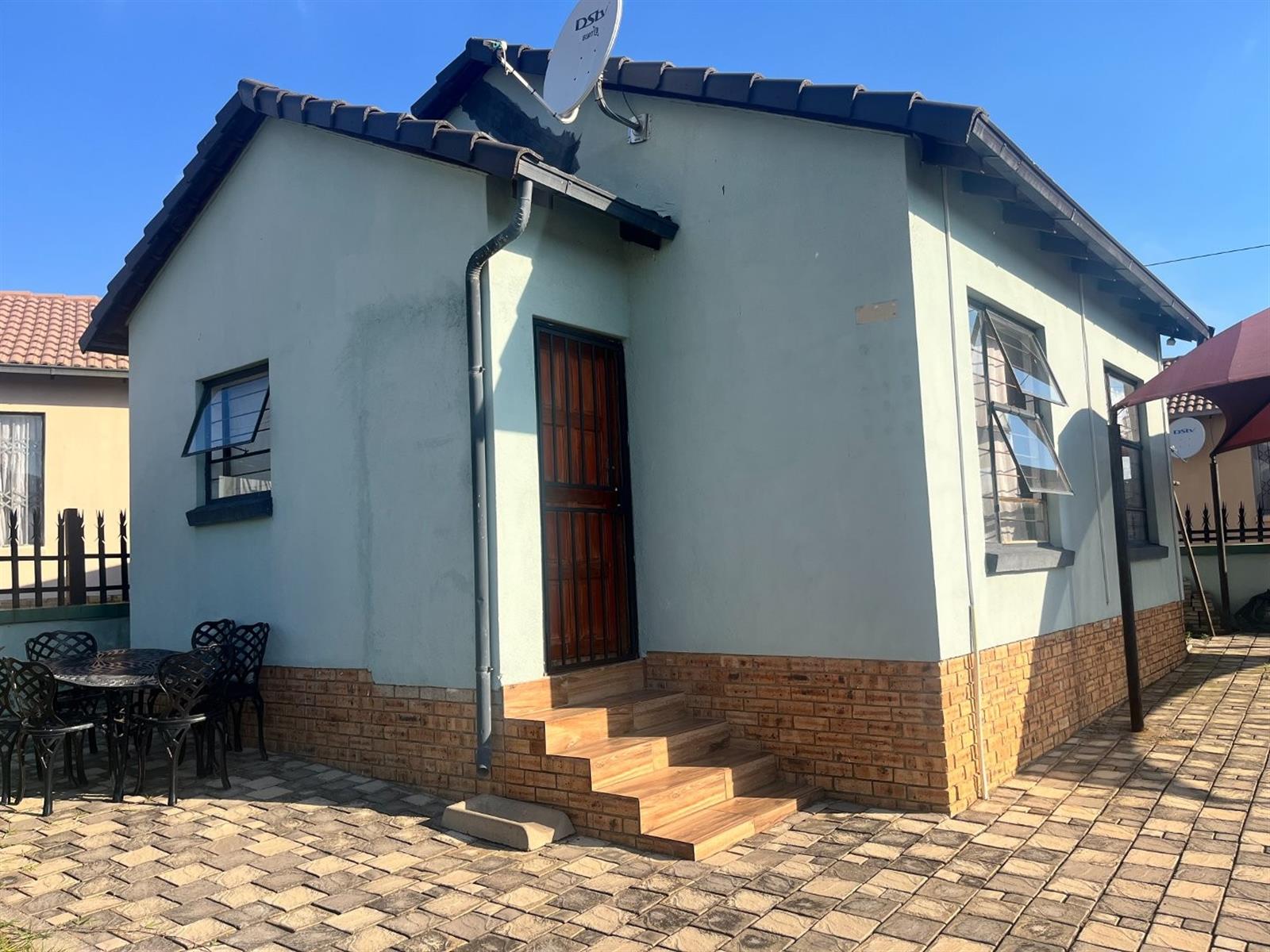 2 Bedroom House For Sale in Kya Sands Estate, Randburg