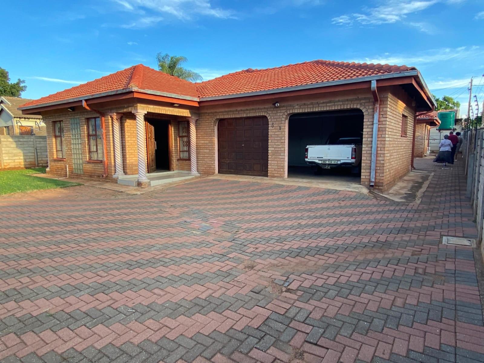 House For Sale in Flora Park, Polokwane