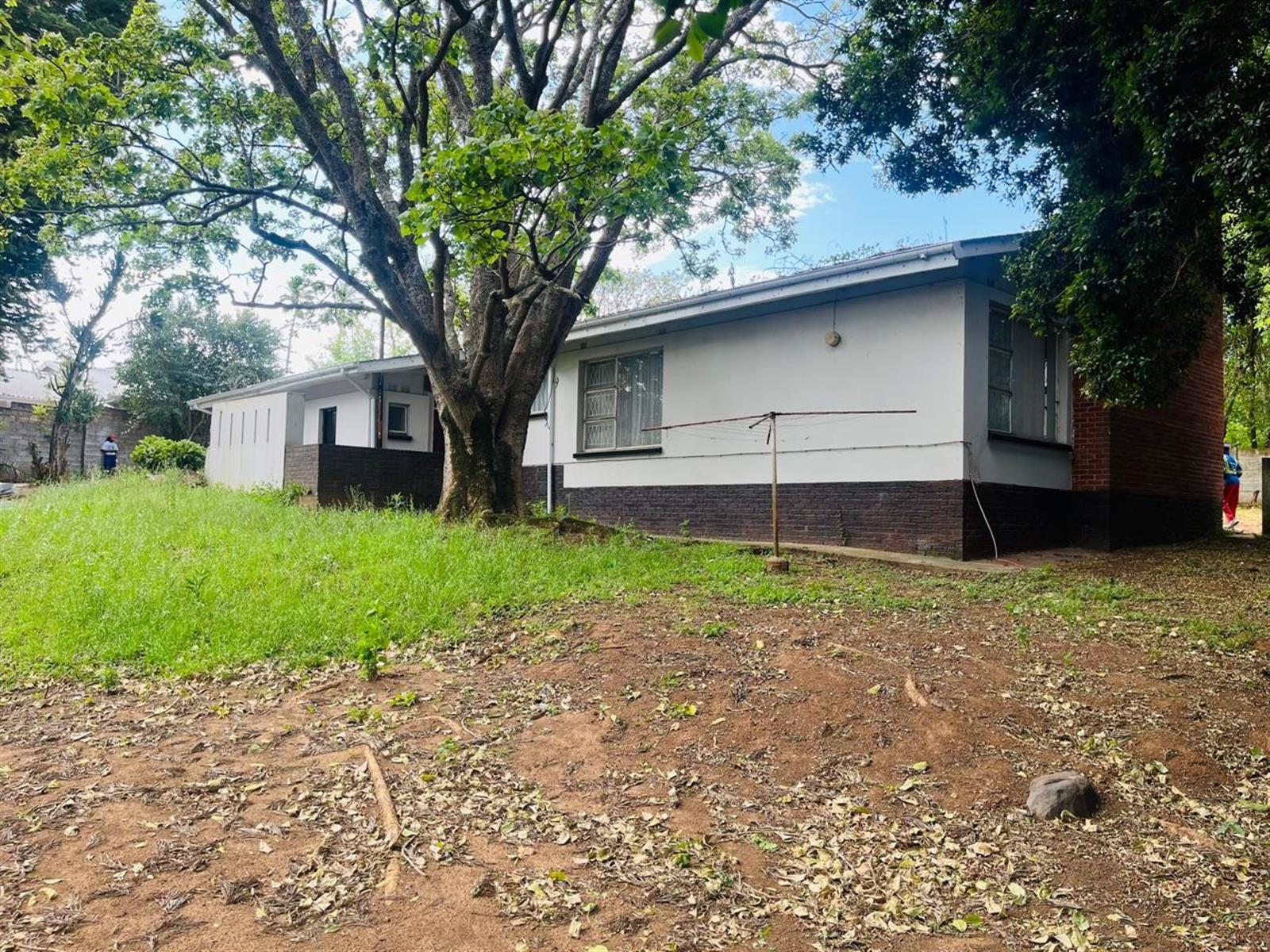 Investment Opportunity:Ideal Student Accomodation on Expansive 2 192 sqm erf