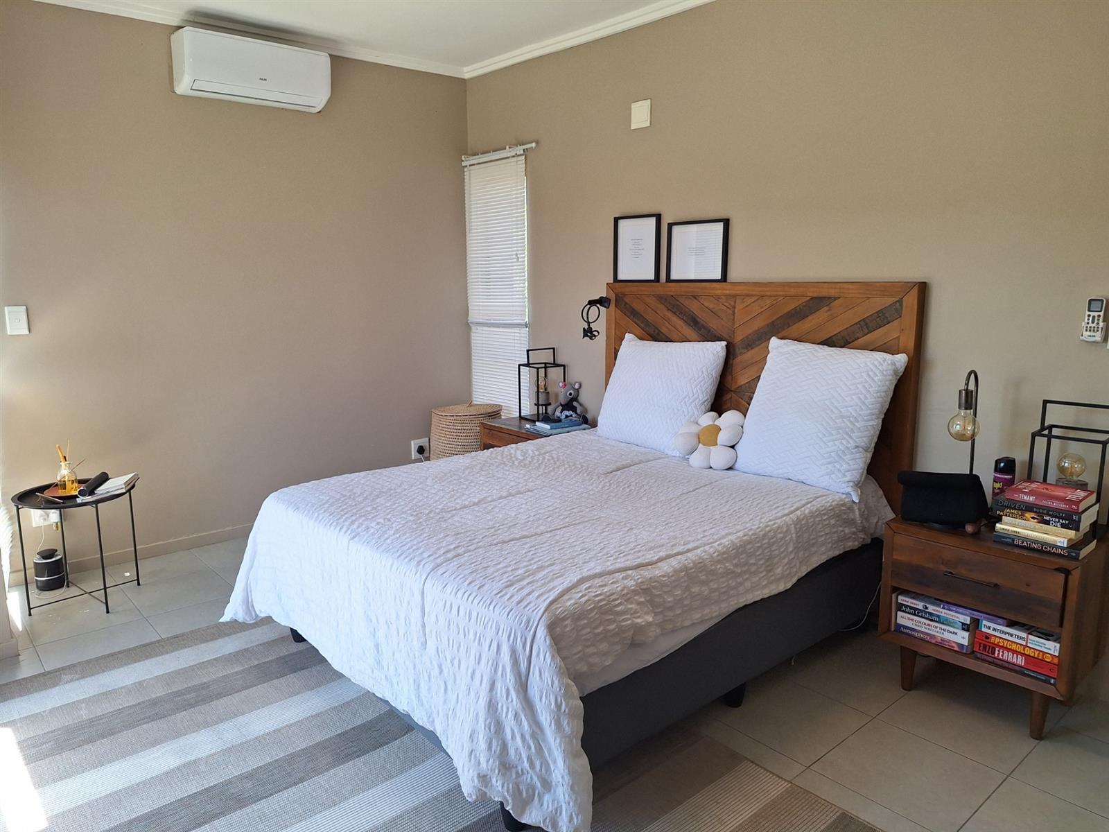 Modern 2-Bedroom Apartment with Stunning Dam Views in Palm Lakes Estate