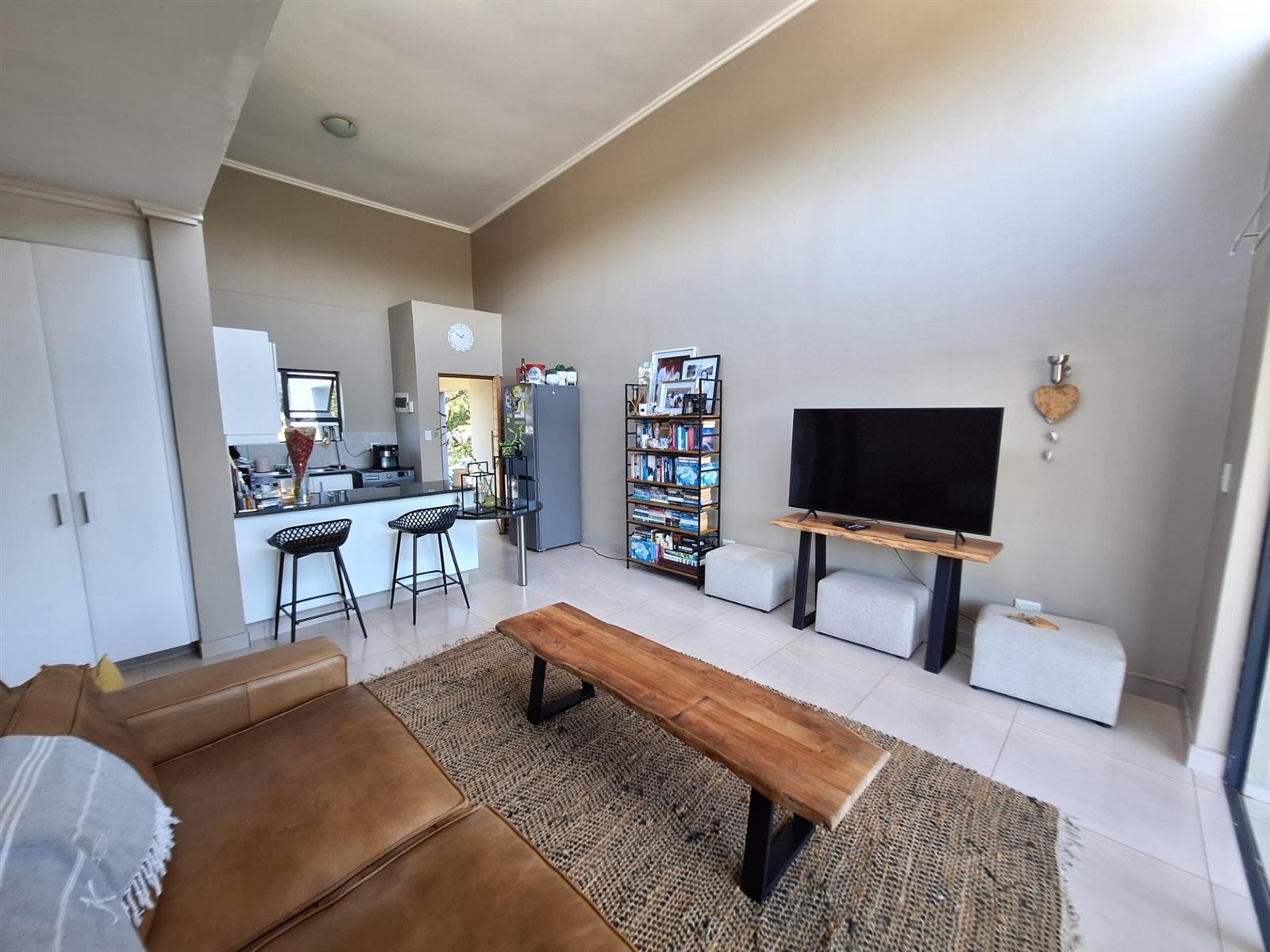 Modern 2-Bedroom Apartment with Stunning Dam Views in Palm Lakes Estate
