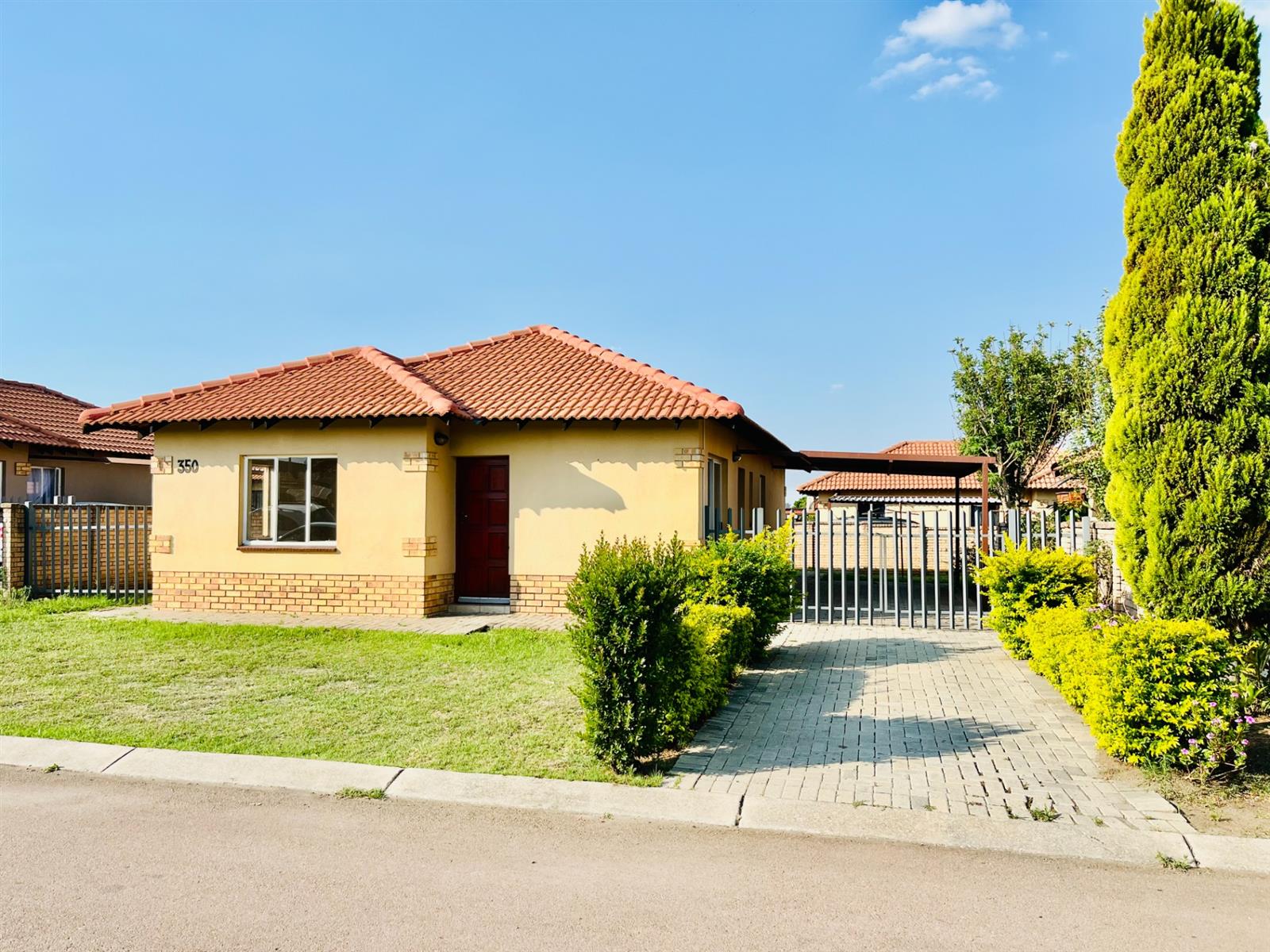 House For Sale in Waterkloof AH, Rustenburg, North West