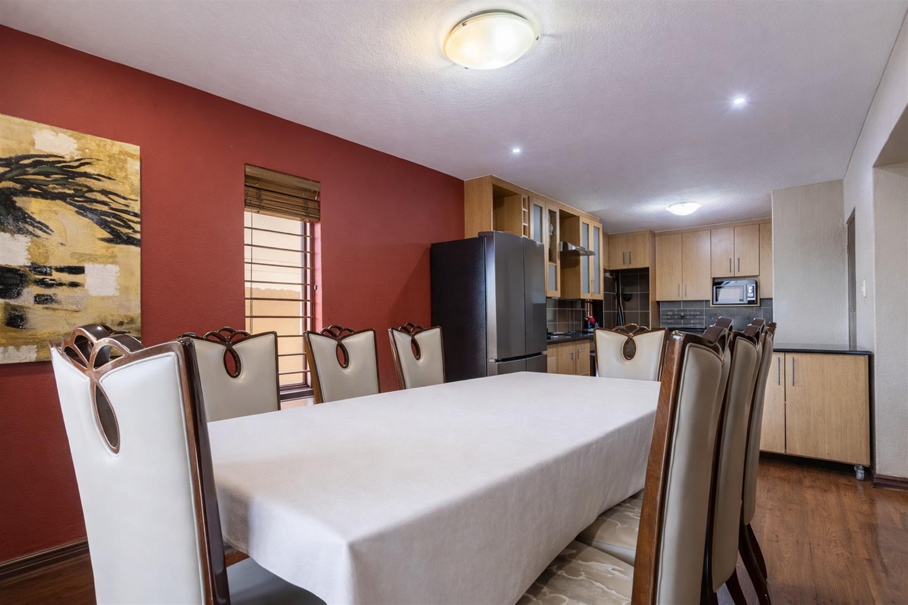 Spacious 3 Bedroom Family Home with Entertainment Lapa in Secure Estate
