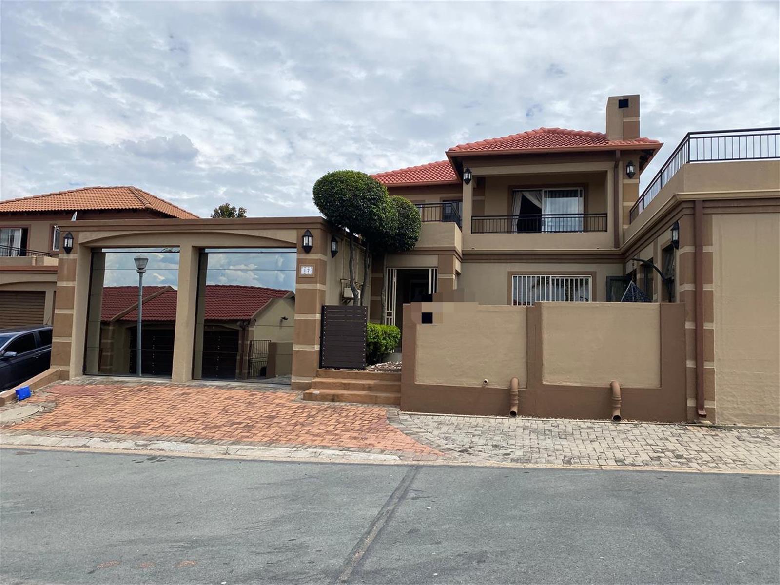 House for sale in Noordwyk, Midrand, 220 m²