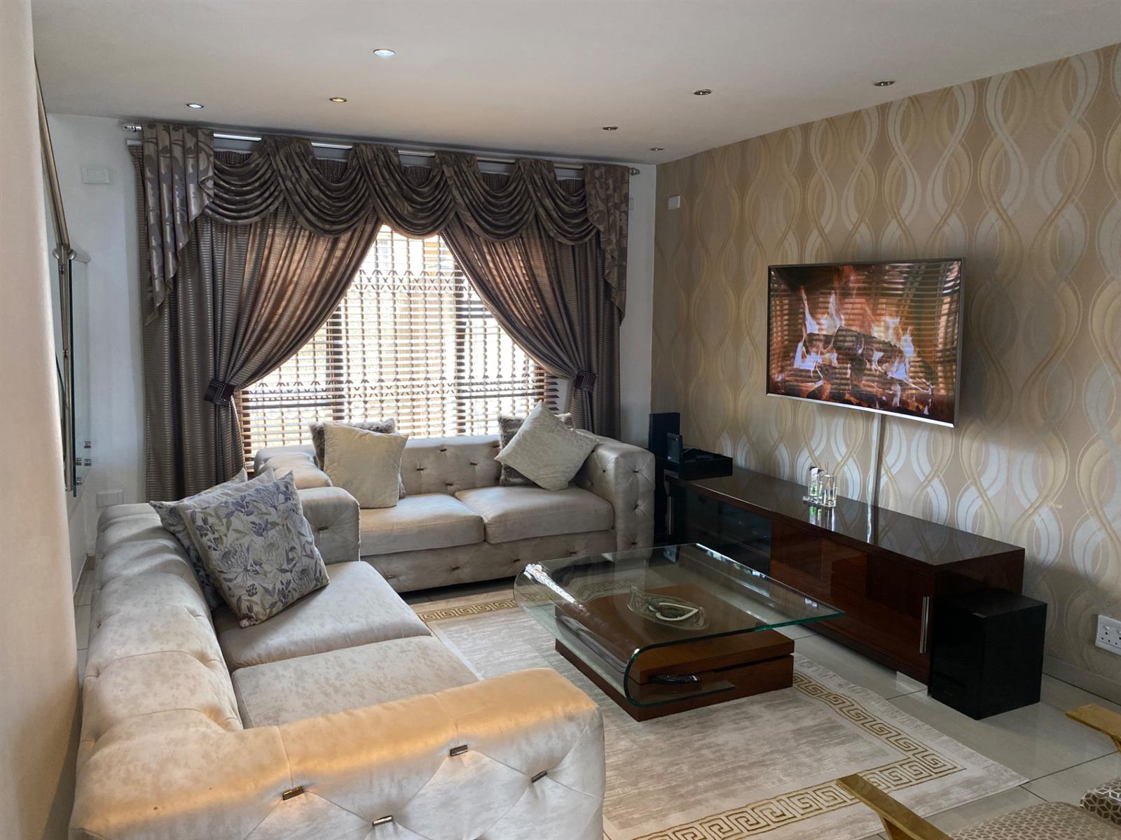 House for sale in Noordwyk, Midrand, 220 m²