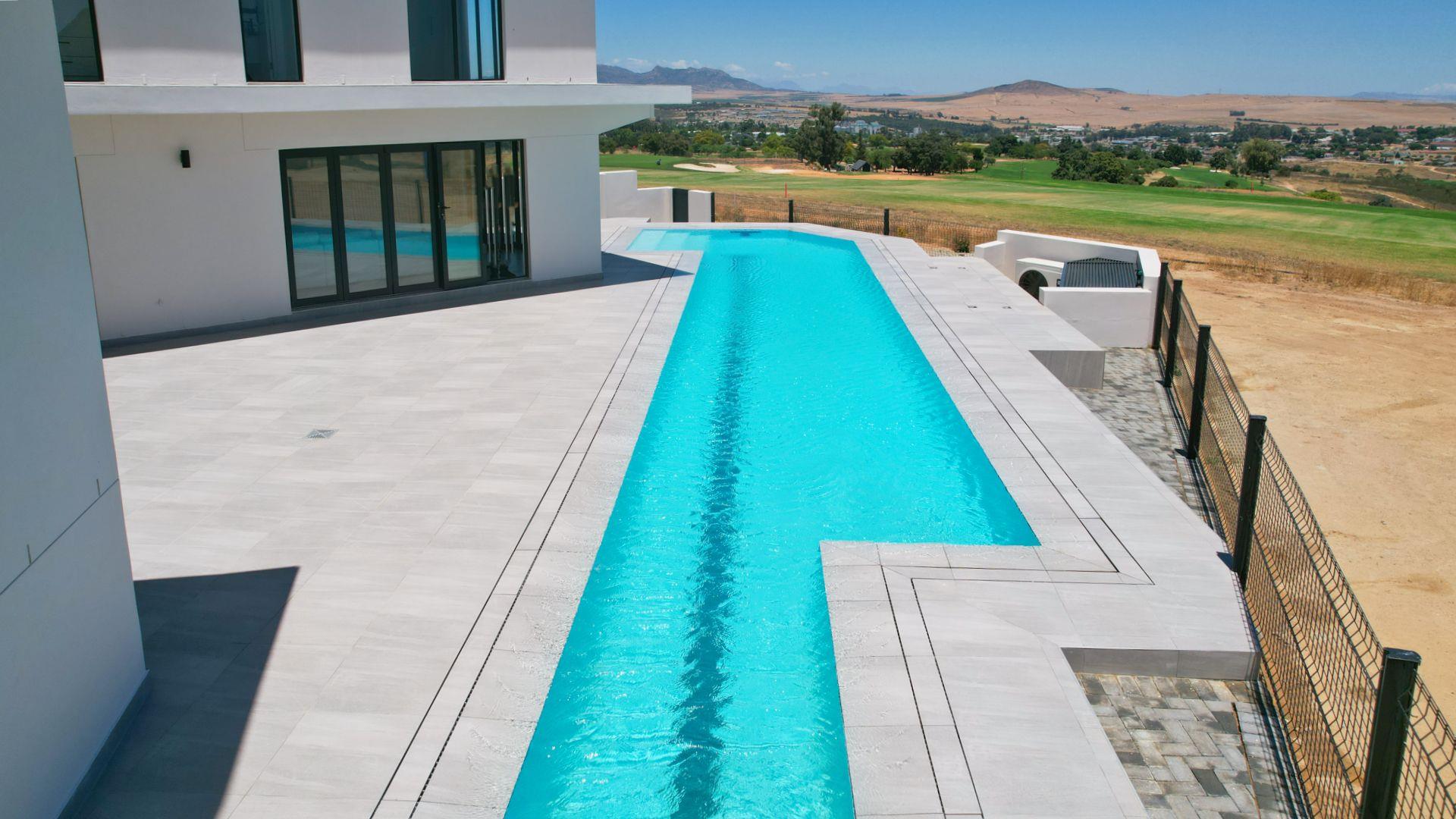 House For Sale in Mount Royal Golf Estate, Malmesbury