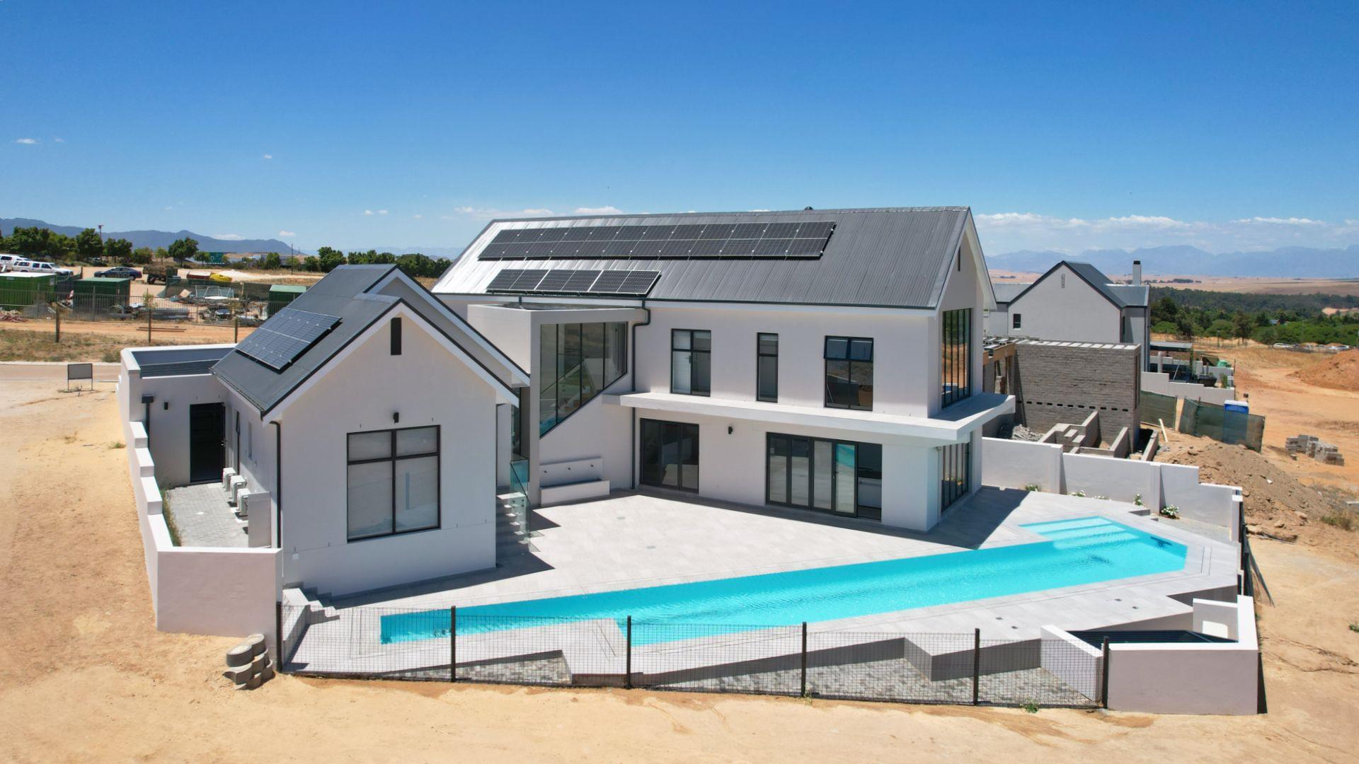 House For Sale in Mount Royal Golf Estate, Malmesbury
