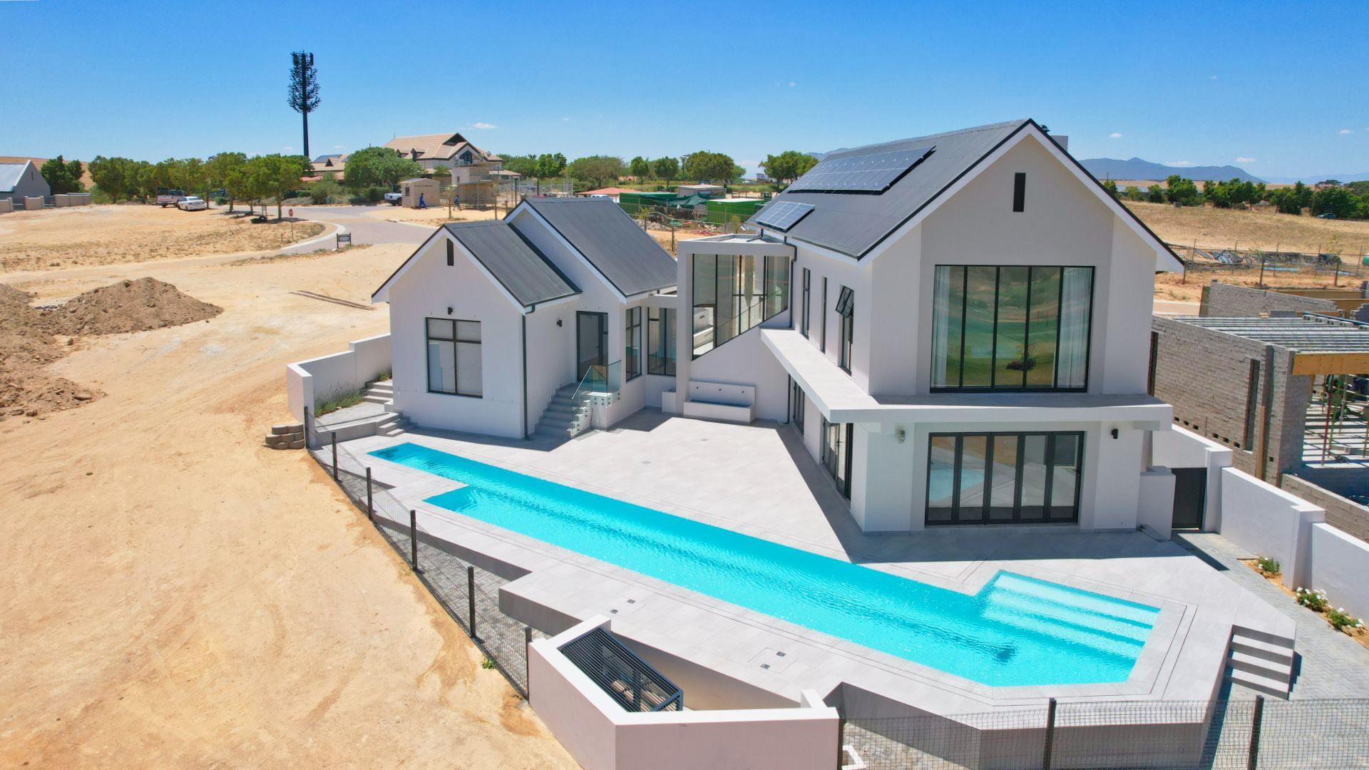 House For Sale in Mount Royal Golf Estate, Malmesbury