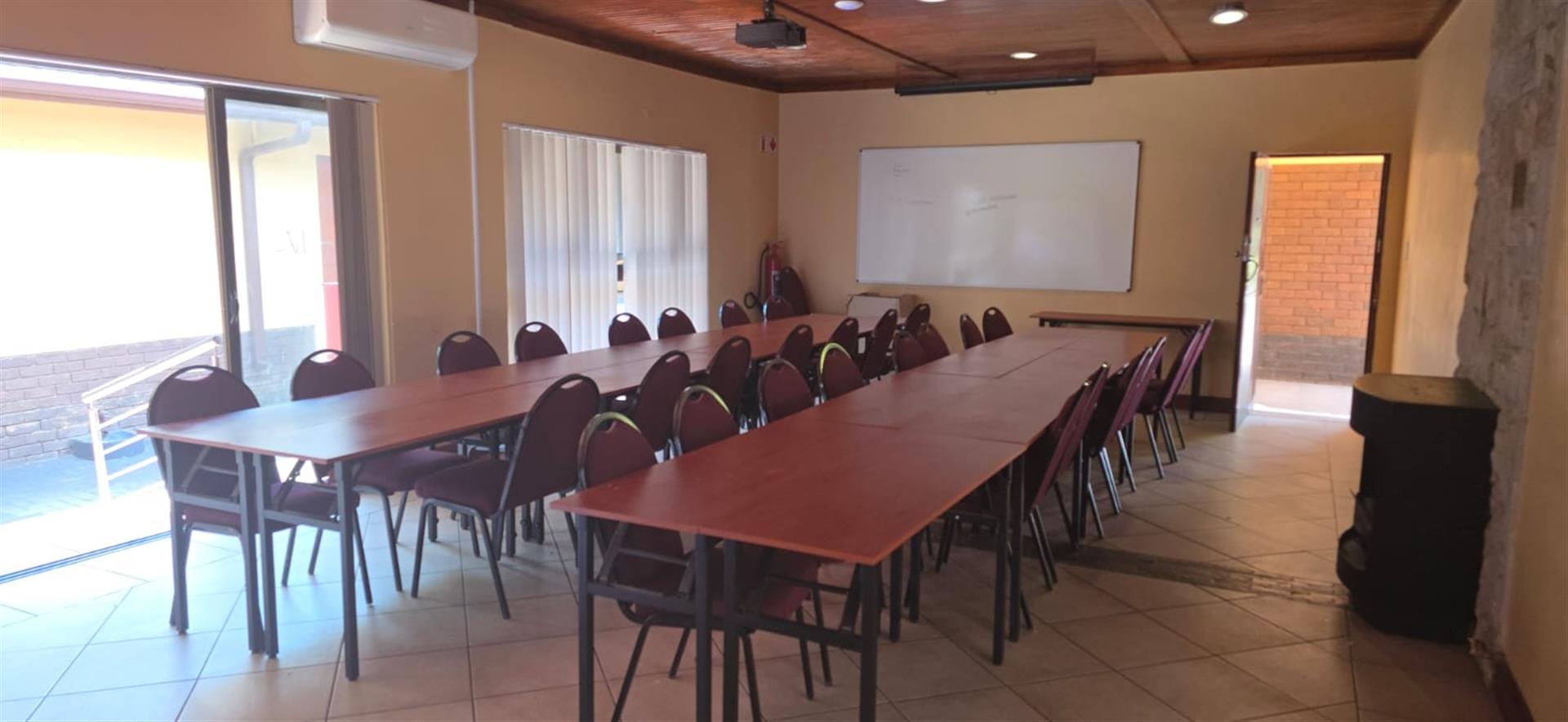 9 bedroom Guest House For Sale in Clubview, Centurion