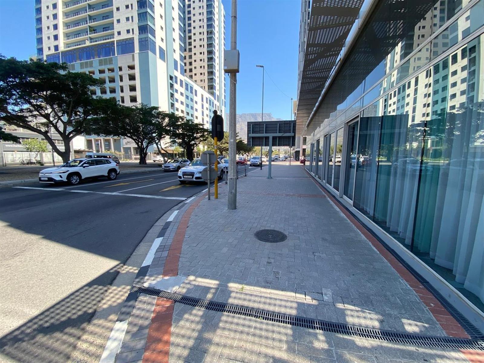 Motor Showroom- Retail Space To Rent in Foreshore, Cape Town