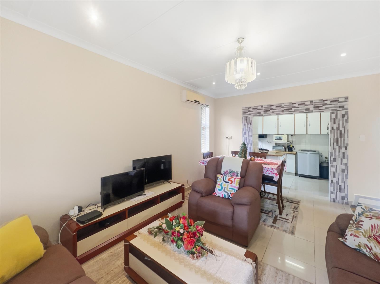 2 Bedroom Apartment For Sale in Morningside, Durban, KwaZulu-Natal