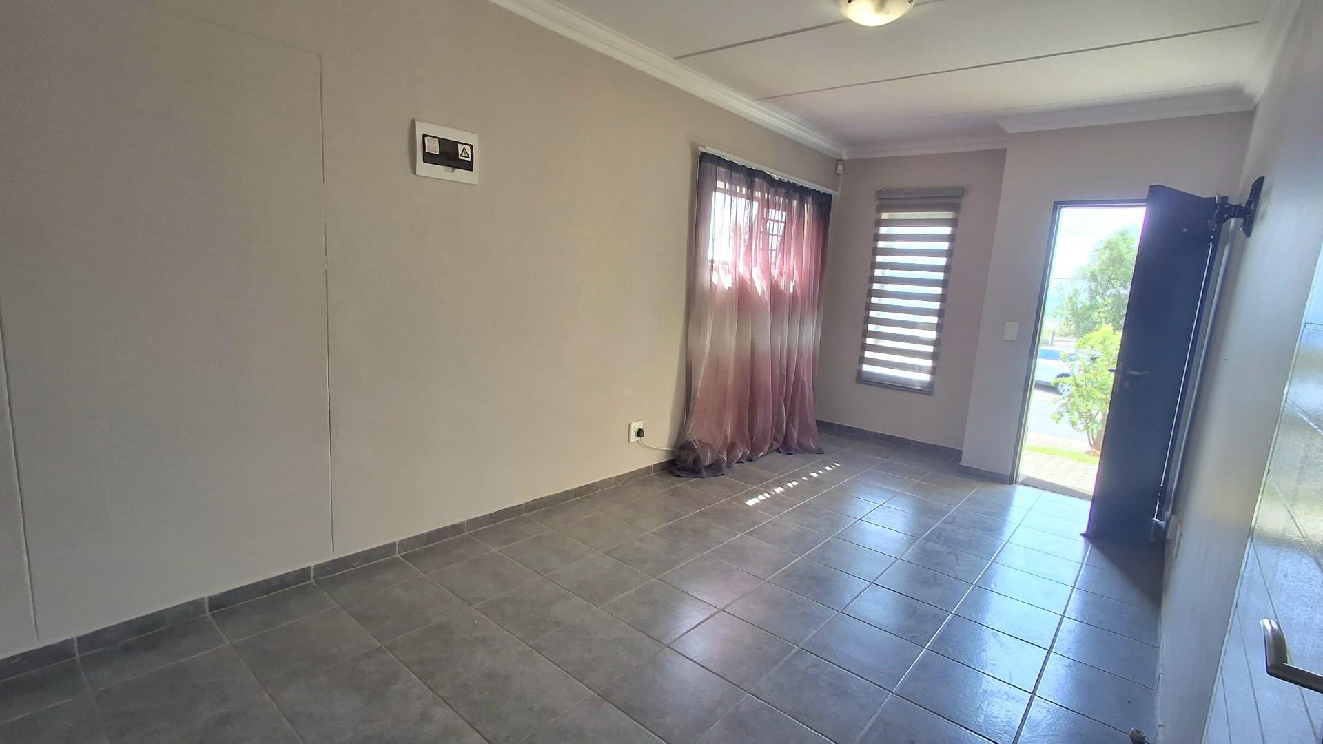 House for sale in South Hills, Johannesburg, 6 Nara Bush Road, South Hills, Johannesburg, Gauteng, 163 m²
