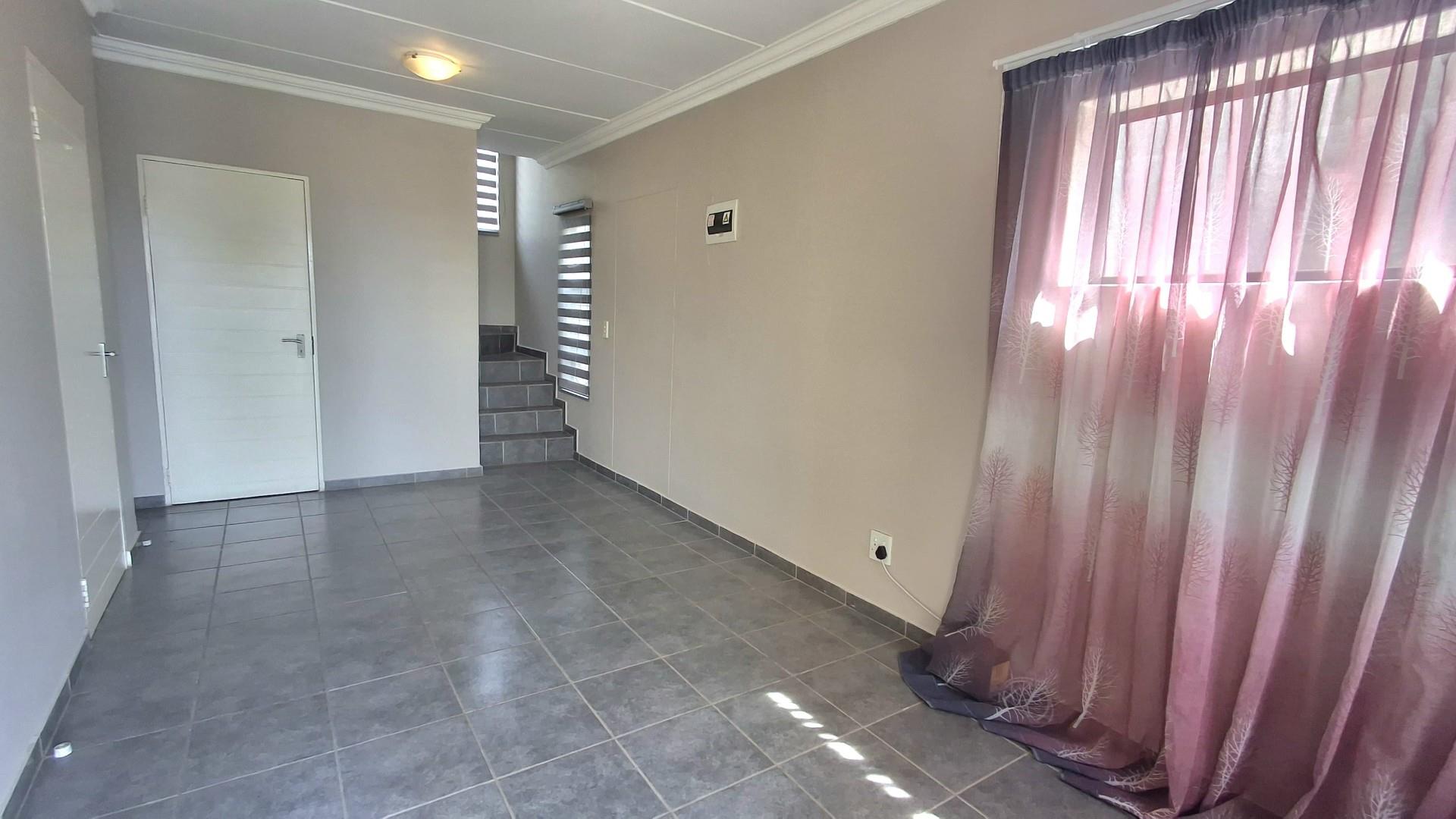 House for sale in South Hills, Johannesburg, 6 Nara Bush Road, South Hills, Johannesburg, Gauteng, 163 m²