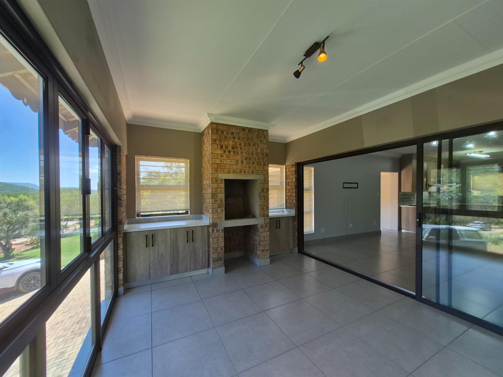 Kranspoort House for the Discerning Buyer!