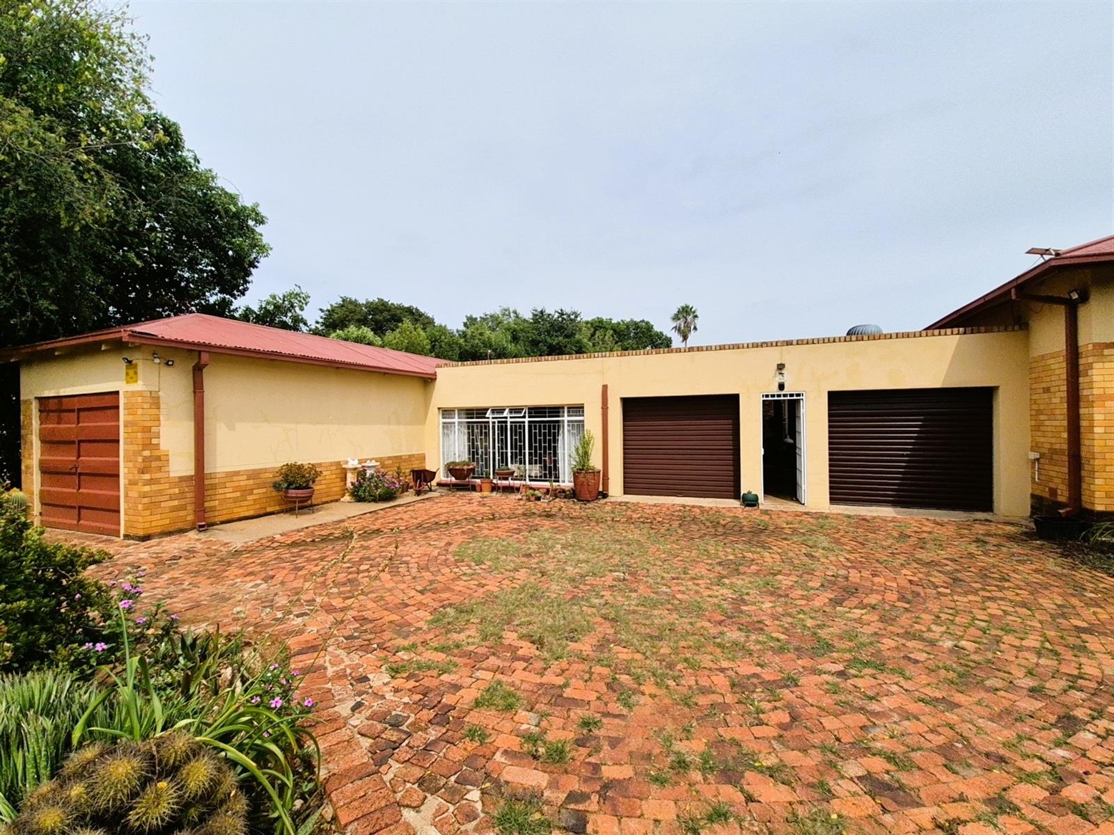 Prime Investment Opportunity in Die Bult - Family Living, Student Accommodation or Office Conversion