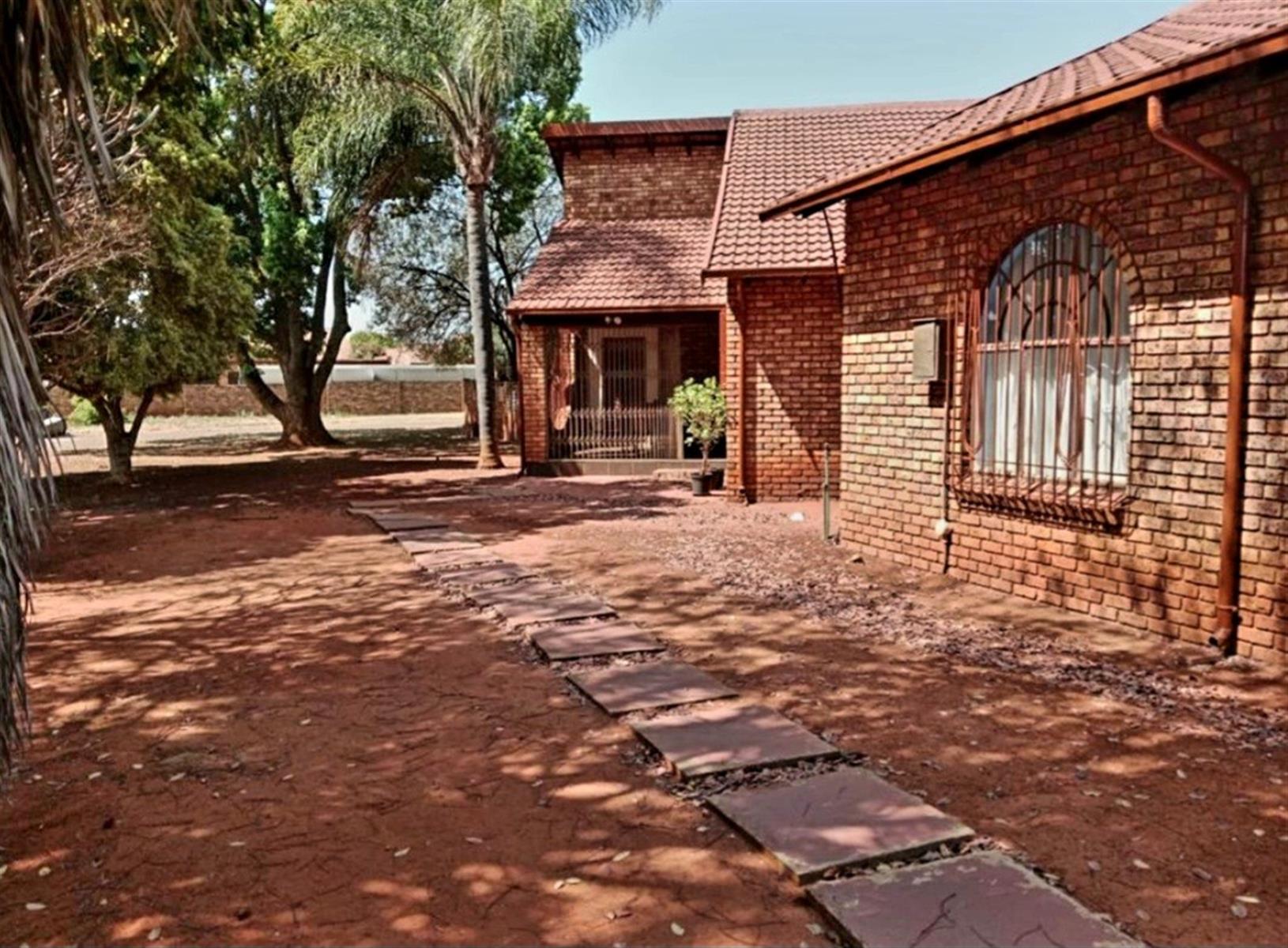 PERFECT FAMILY HOME FOR SALE