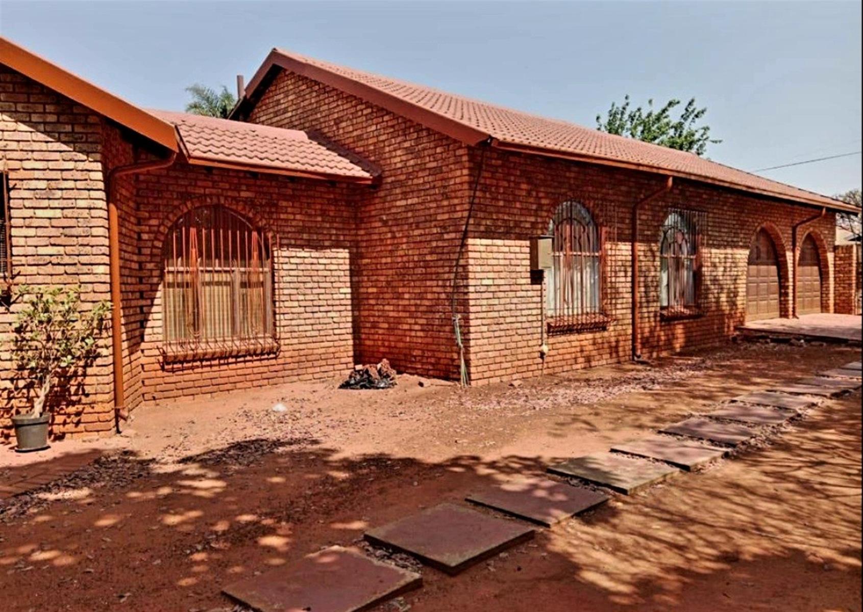 PERFECT FAMILY HOME FOR SALE