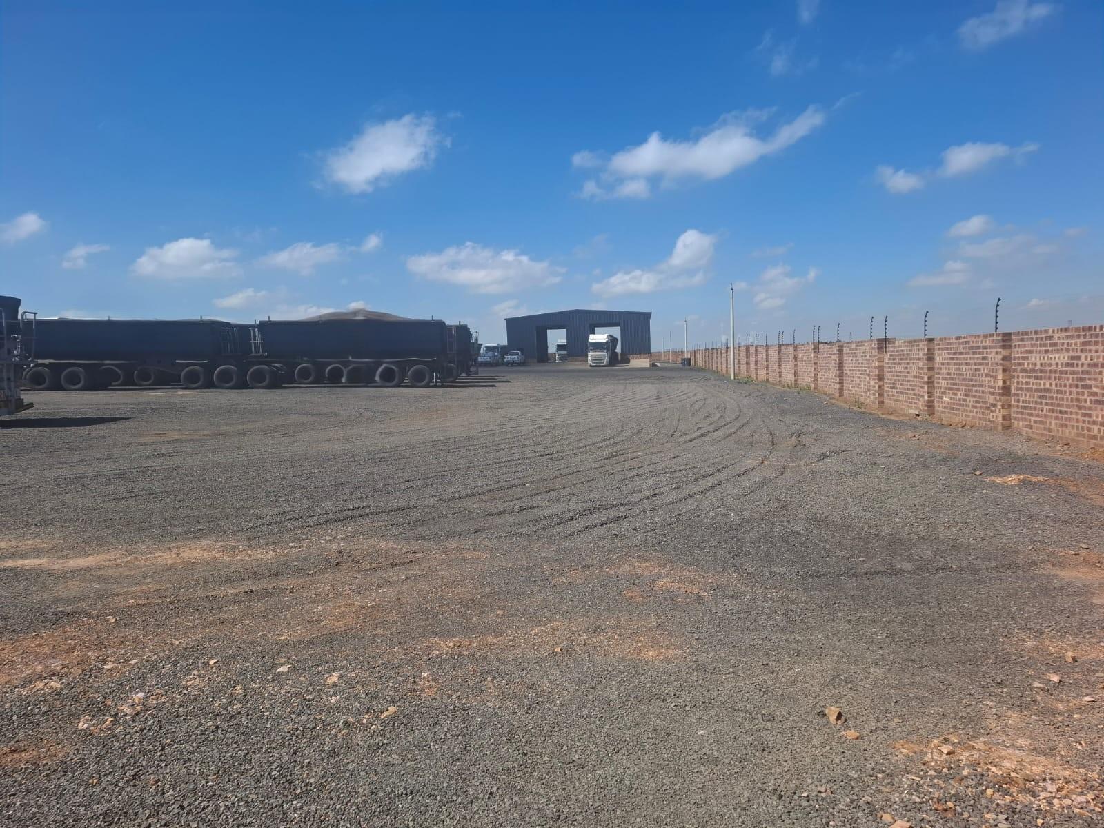 Industrial Property To Rent in Middelburg South, Middelburg