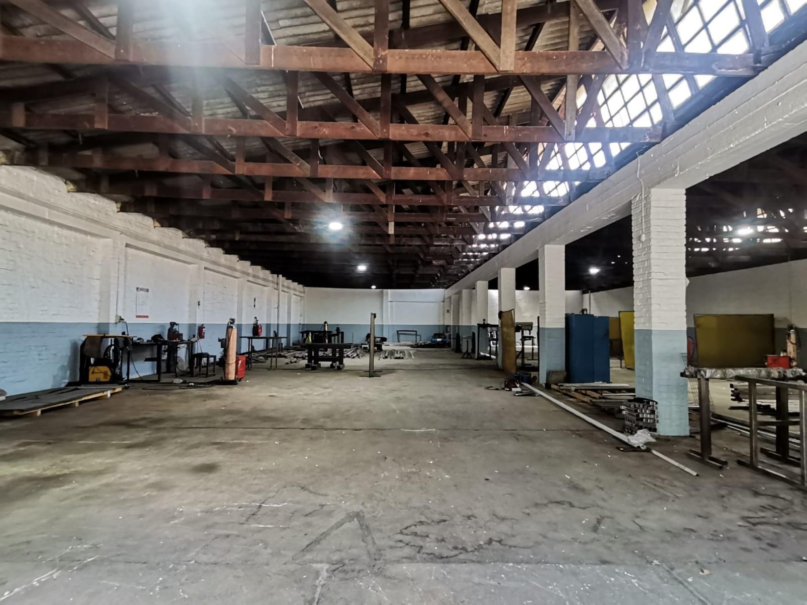 Industrial Warehouse / Workshop to rent in Paarl