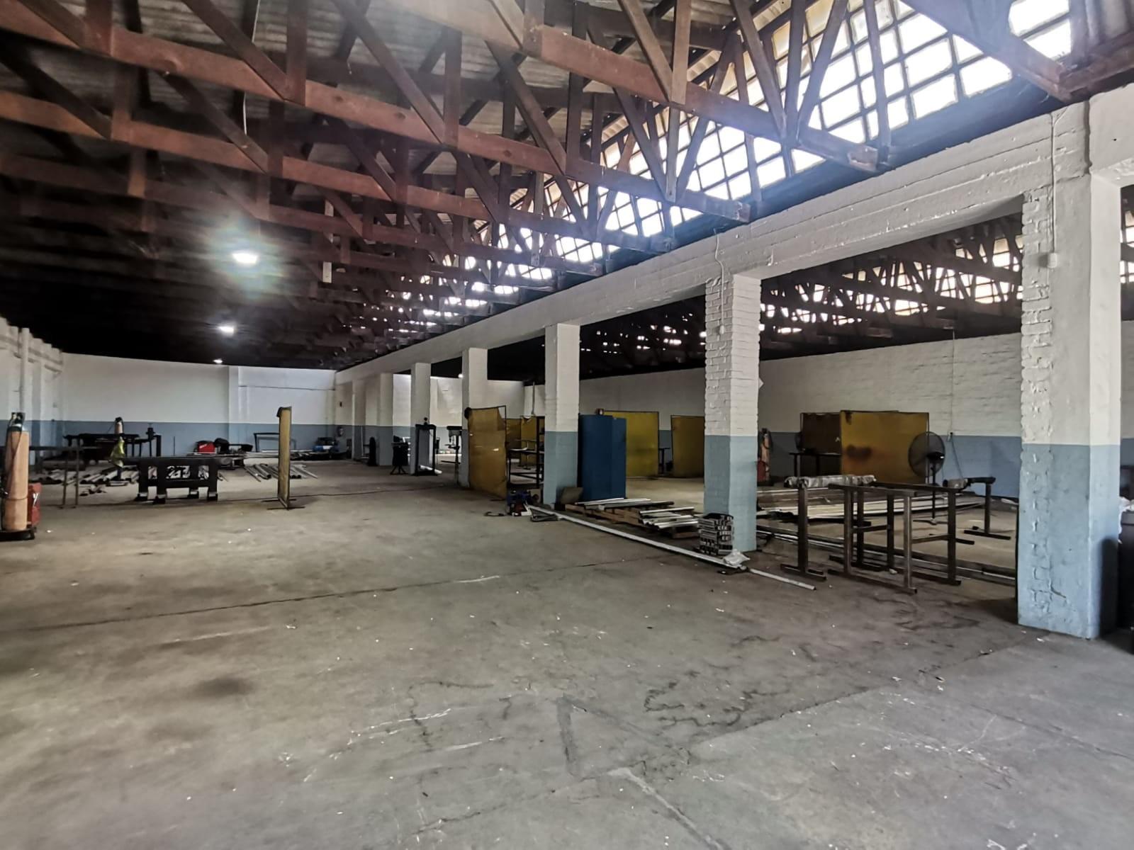 Industrial Warehouse / Workshop to rent in Paarl