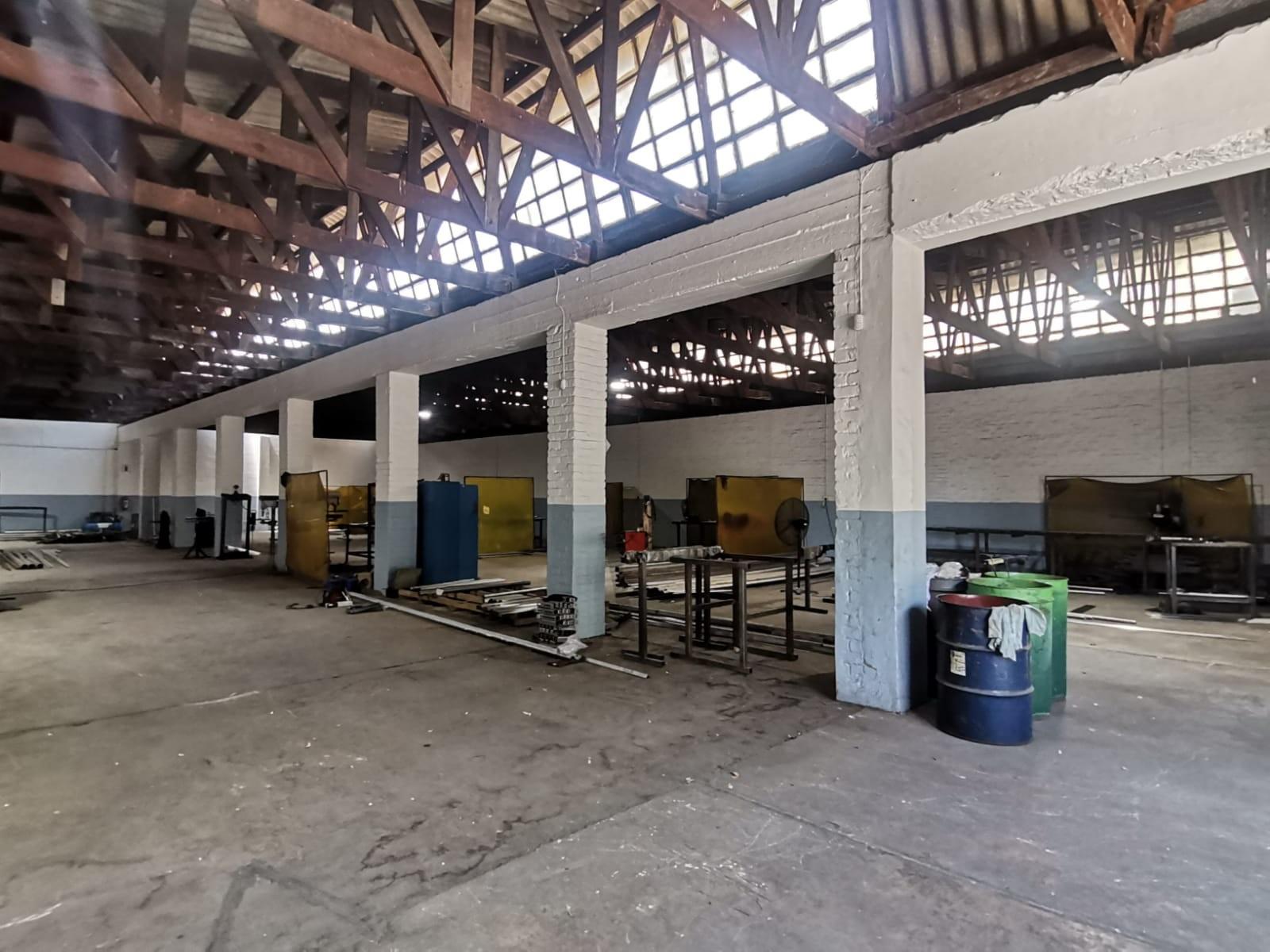Industrial Warehouse / Workshop to rent in Paarl