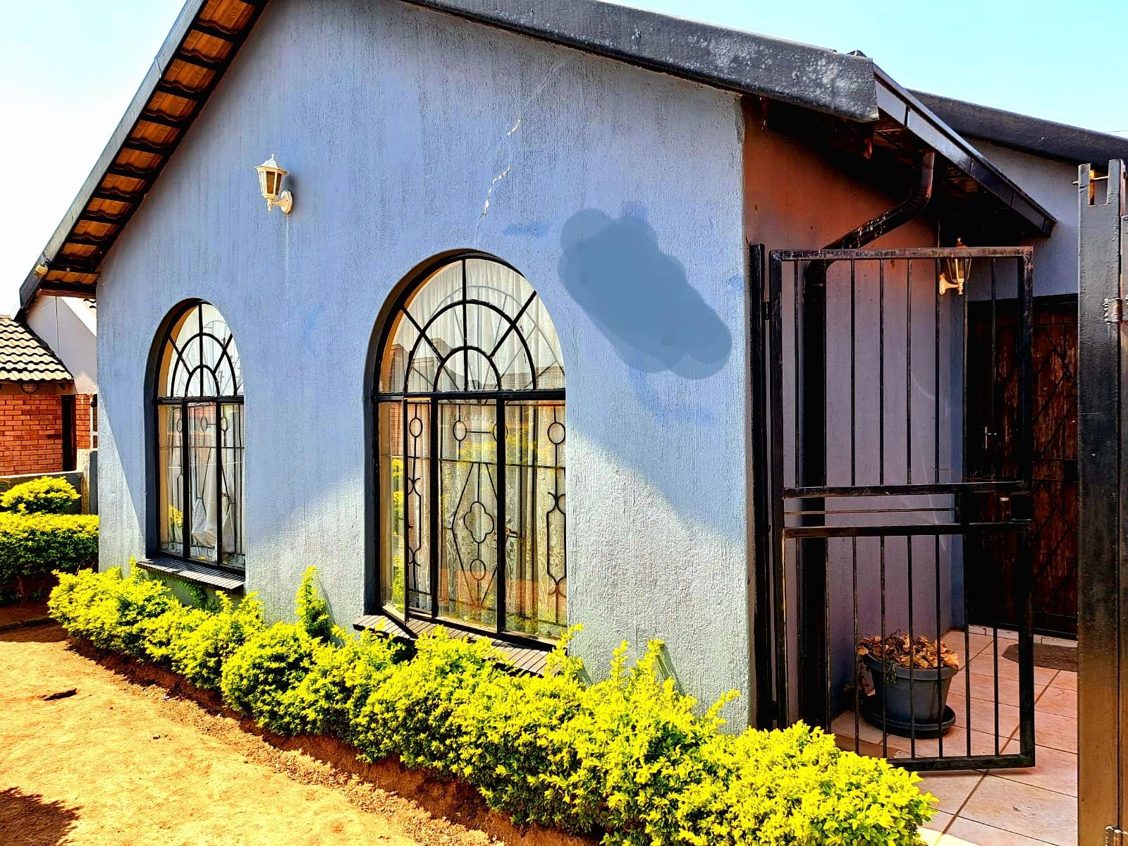 Great Family Home for sale in Mabopane