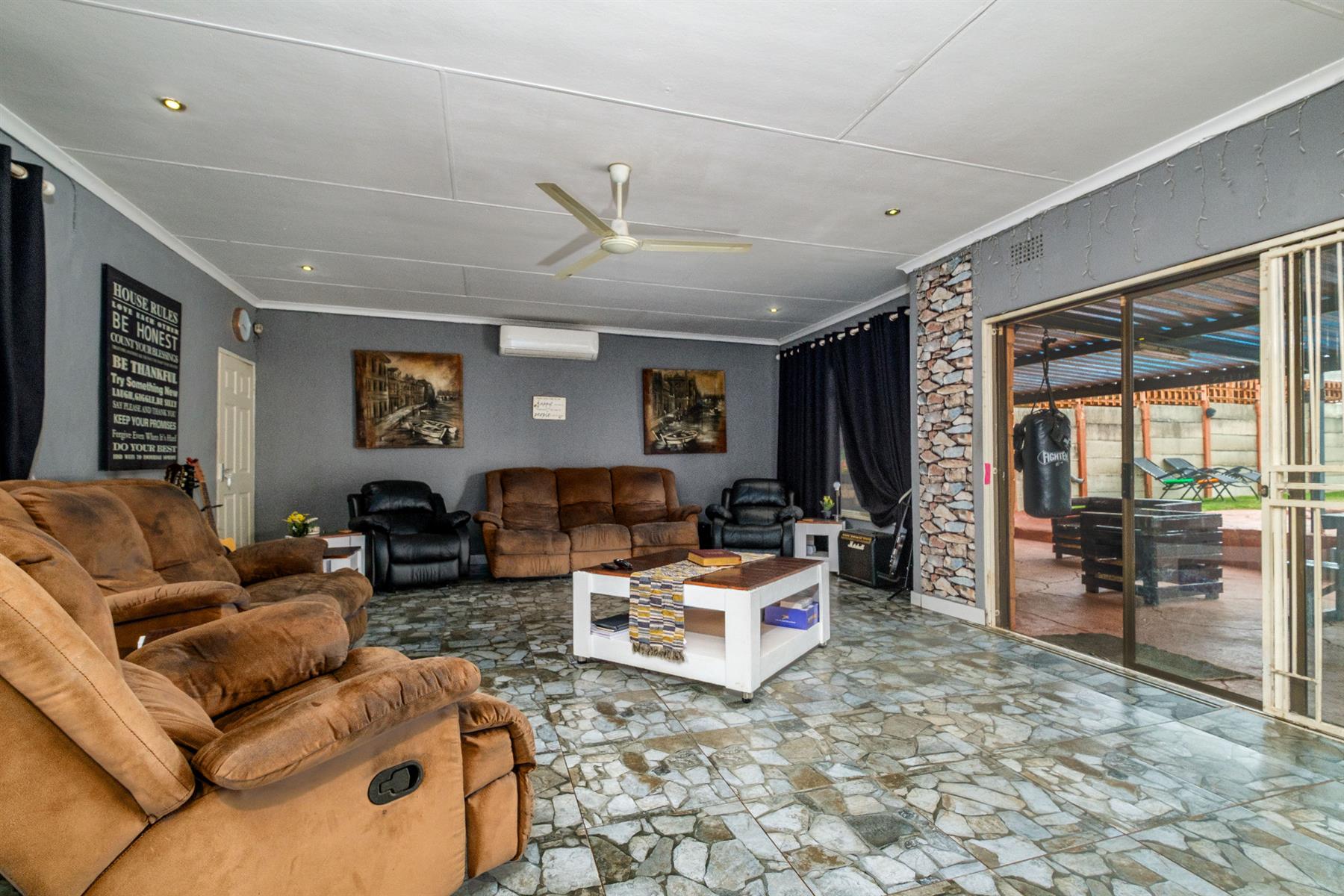 House For Sale in Witpoortjie, Roodepoort