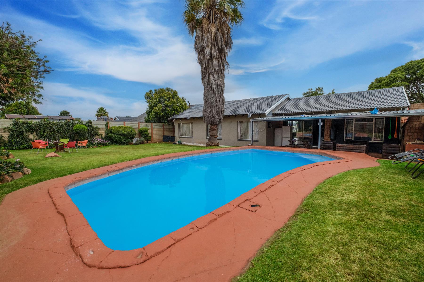 House For Sale in Witpoortjie, Roodepoort